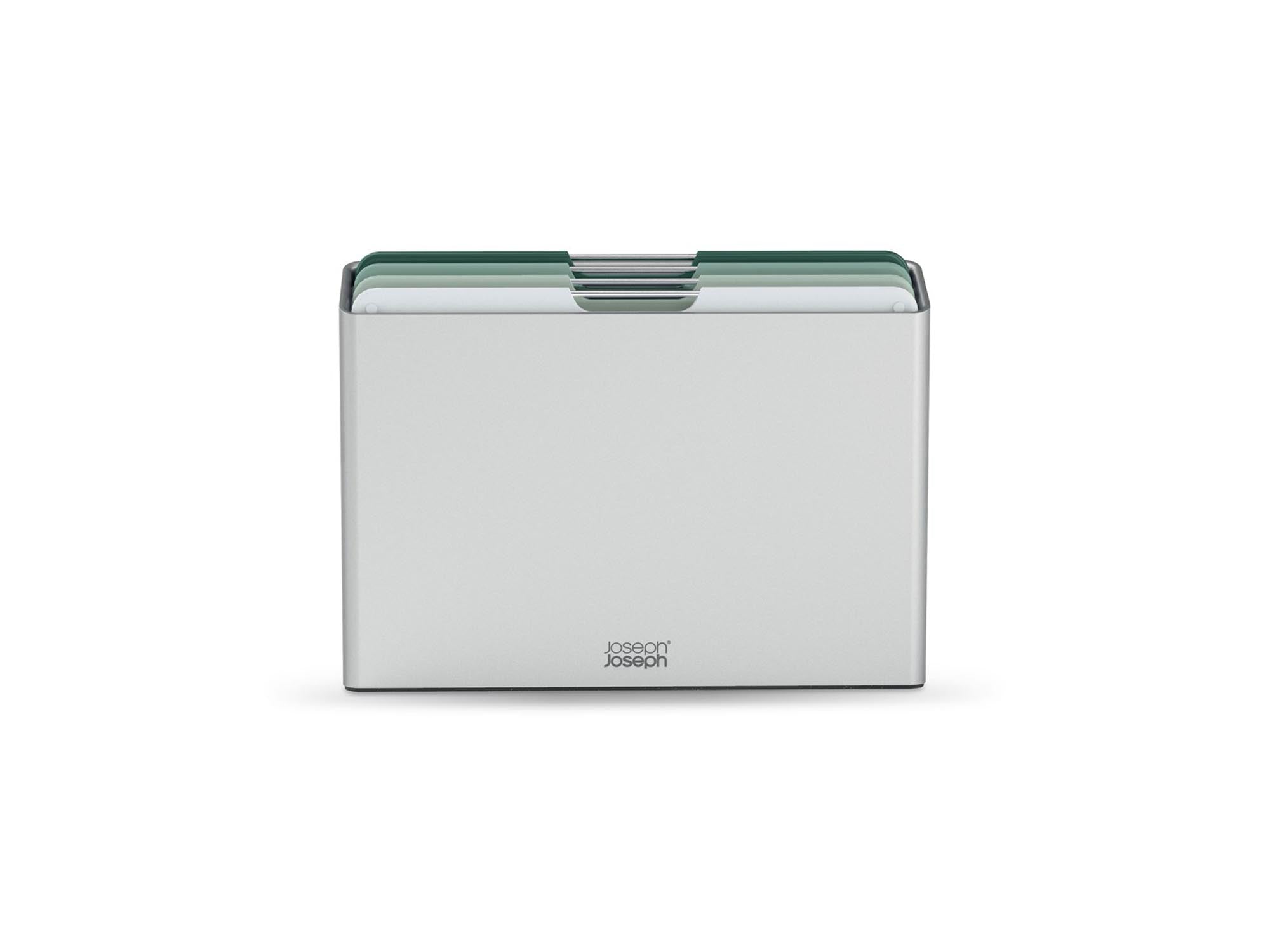 Folio Sage 4-teiliges Schneidebrett-Set von Joseph Joseph: Funktional, platzsparend, hygienisch, sicher und stilvoll in sanften Grüntönen.