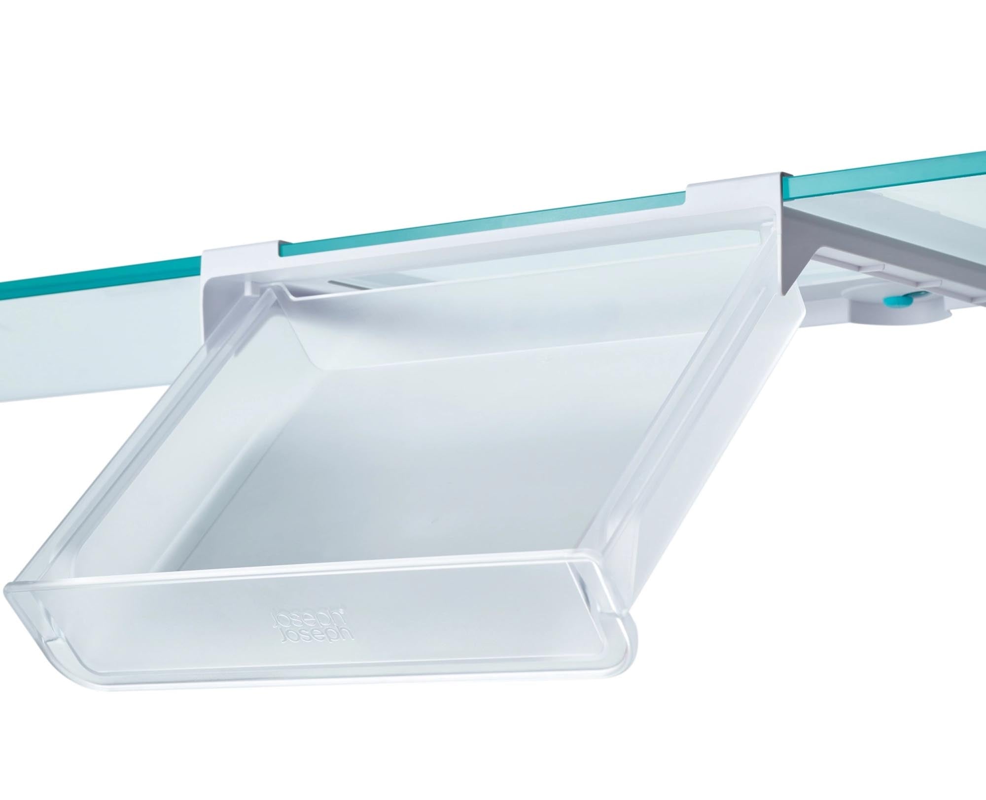 Optimale Lebensmittelaufbewahrung mit der Joseph Joseph FridgeStore Tablar Schublade. Langlebig, transparent und platzsparend für frische Lebensmittel.