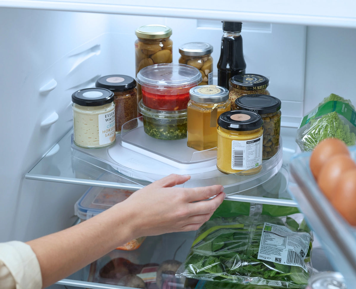 FridgeStore Karusell in Transparent präsentiert im Onlineshop von KAQTU Design AG. Aufbewahrungsbehälter ist von Joseph Joseph