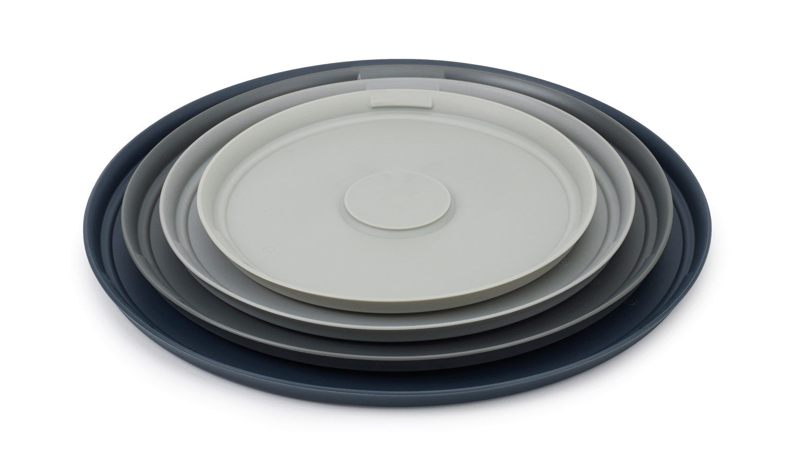 Praktisches 4-teiliges Schüsselset aus hochwertigem Edelstahl von Joseph Joseph. Ideal zum Kochen und Servieren, platzsparend und stilvoll.