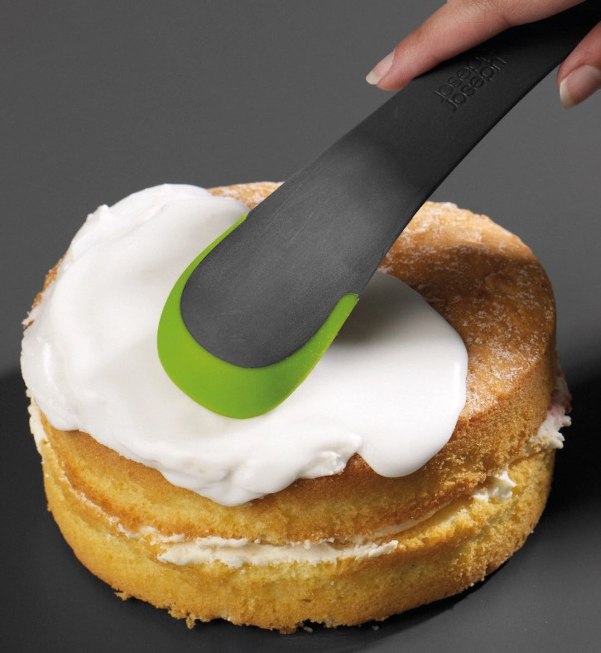 Mehrzweck-Tool grau grün 5 in 1, 30cm in Grün präsentiert im Onlineshop von KAQTU Design AG. Küchengerät ist von Joseph Joseph