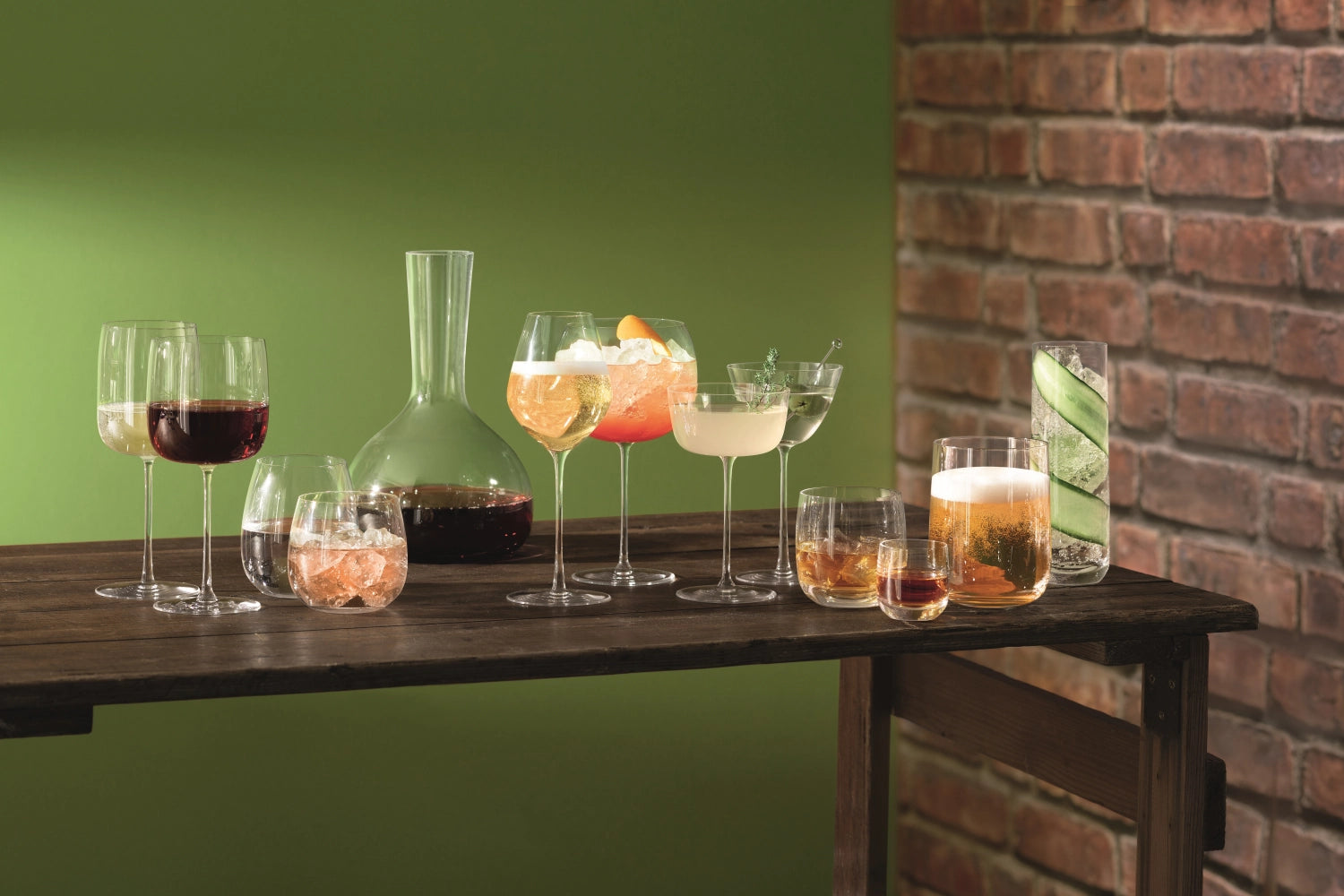 Stilvolles 4er Set klarer Pilsgläser von LSA, 440ml, ideal für Biergenuss, vereint modernes Design und Funktionalität für besondere Momente.