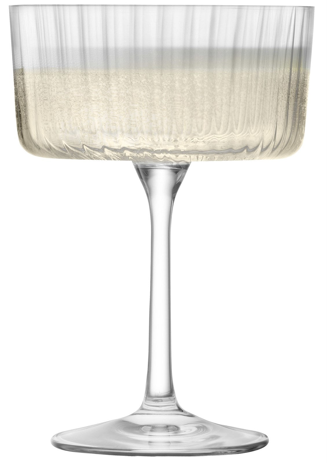 Elegante 230ml Gio Line Gläser von LSA: Perfekt für Champagner & Cocktails, robust, spülmaschinenfest, ideal für besondere Anlässe.