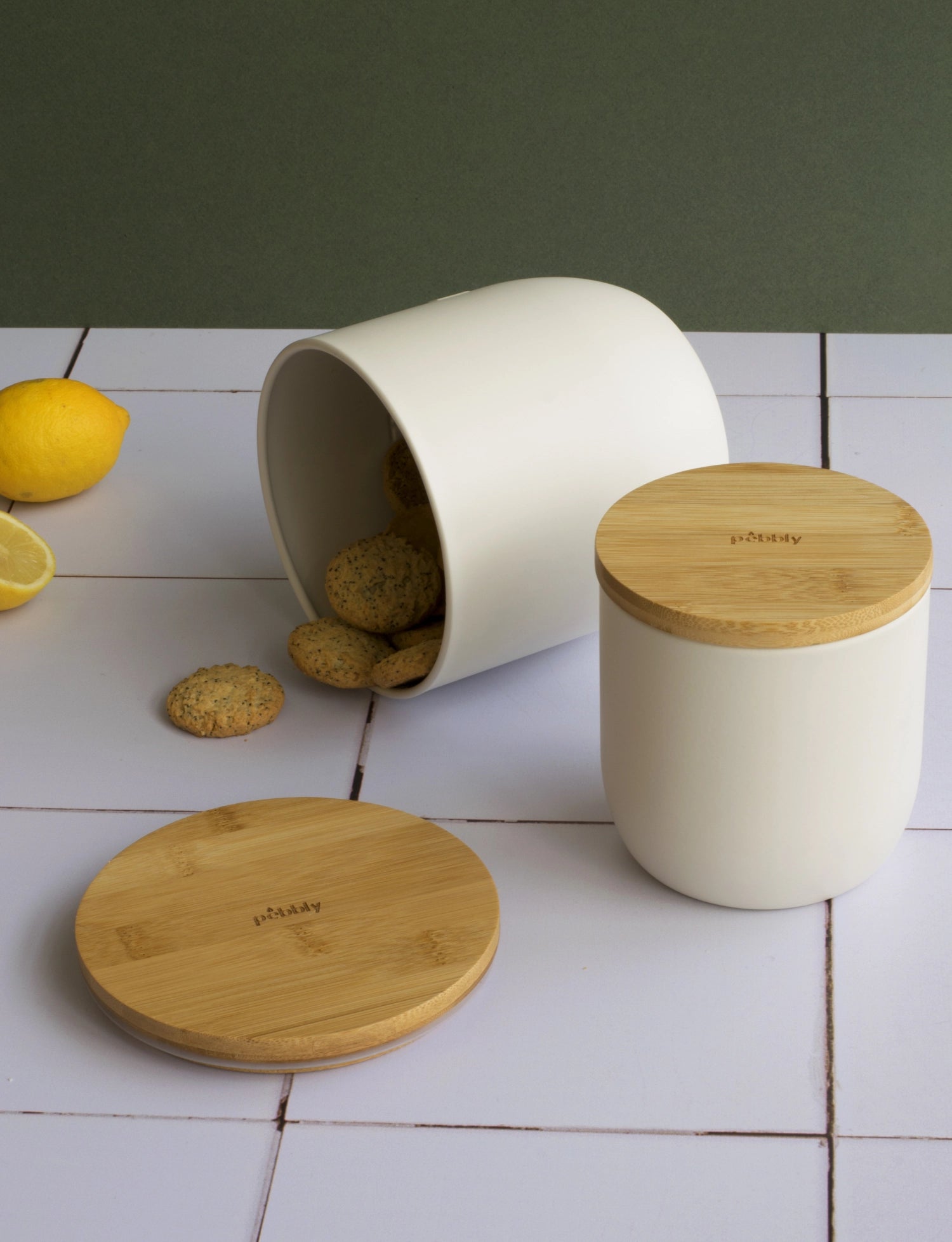 Pebbly Scatola per biscotti in metallo bianca 2300 ml, 15x15x15,5 cm