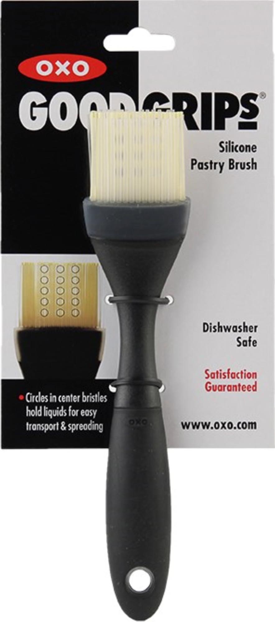 Der OXO Silikon-Backpinsel (3.8 cm) ist hitzebeständig, flexibel, ergonomisch und spülmaschinenfest – ideal für präzises Backen und Kochen.