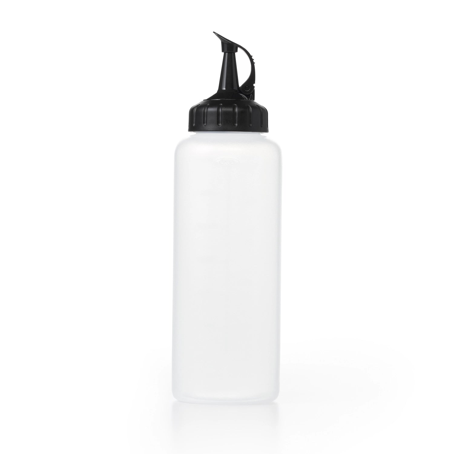 Entdecken Sie die OXO Chef's Dispenserflasche (350 ml) für präzises Ausgießen von Saucen und Dekorationen. Ideal für kreative Küchenprojekte!