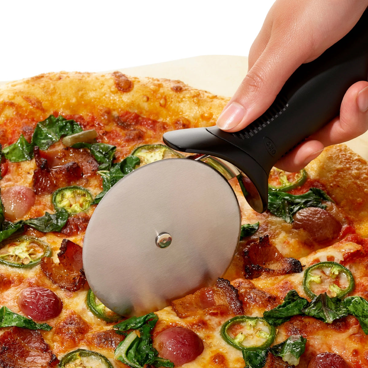 Good Grips Pizzarad D10cm in Schwarz präsentiert im Onlineshop von KAQTU Design AG. Pizza ist von OXO