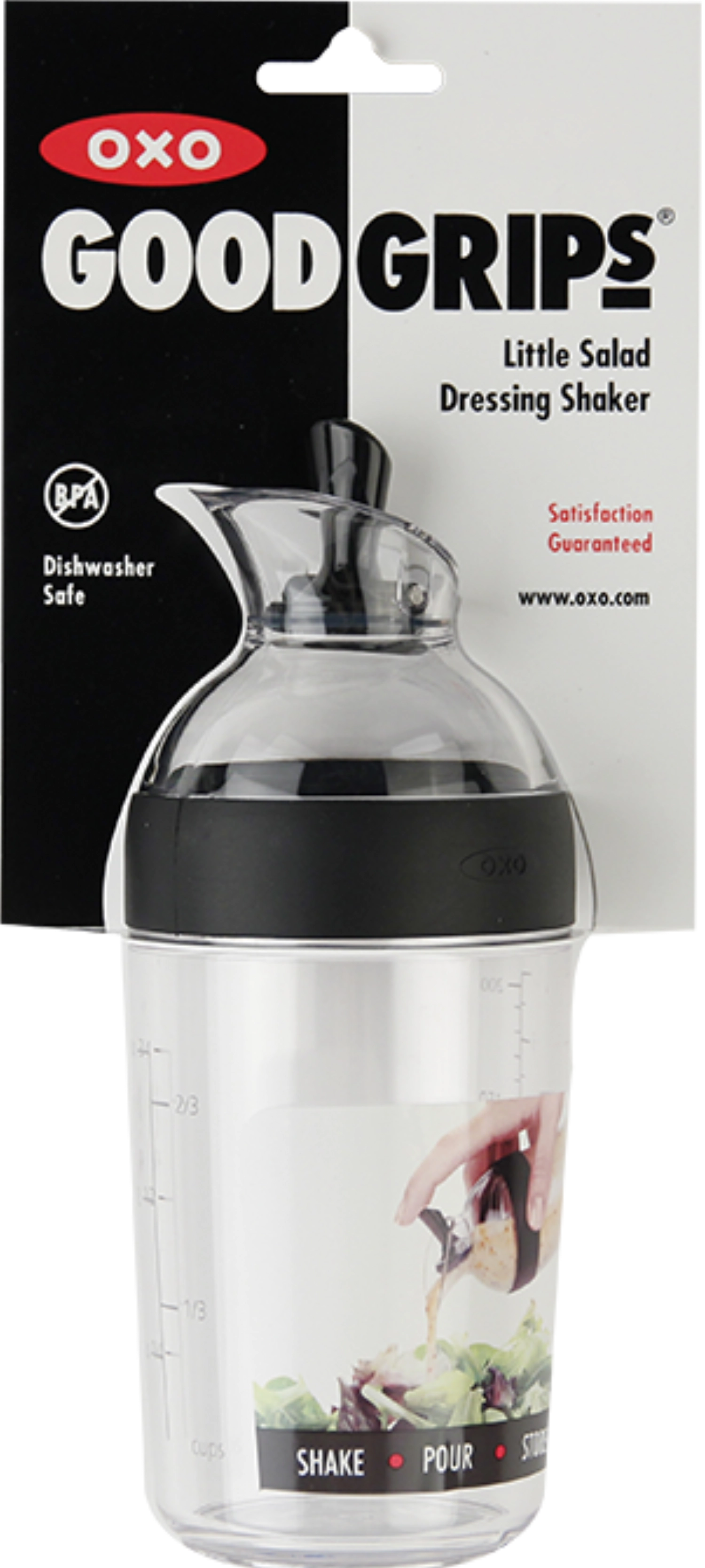 Kompakter 240ml Shaker in stilvollem Schwarz von OXO, perfekt für die mühelose Mischung und exakte Dosierung von Dressings und Saucen.