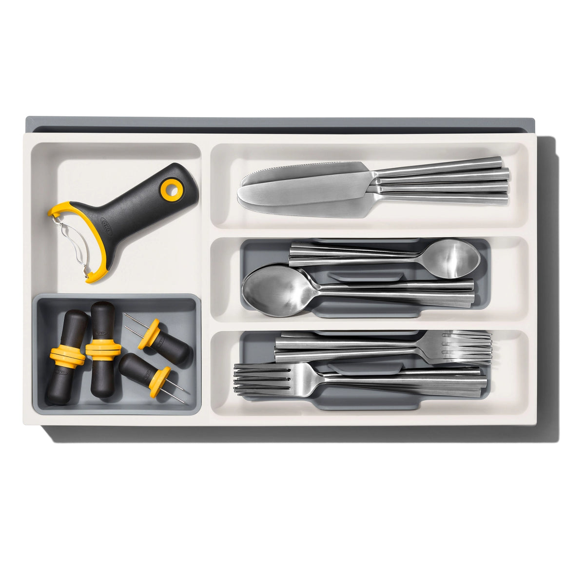 OXO Good Grips Schubladeneinlage erweiterbar in Grau präsentiert im Onlineshop von KAQTU Design AG. Aufbewahrungsbehälter ist von OXO