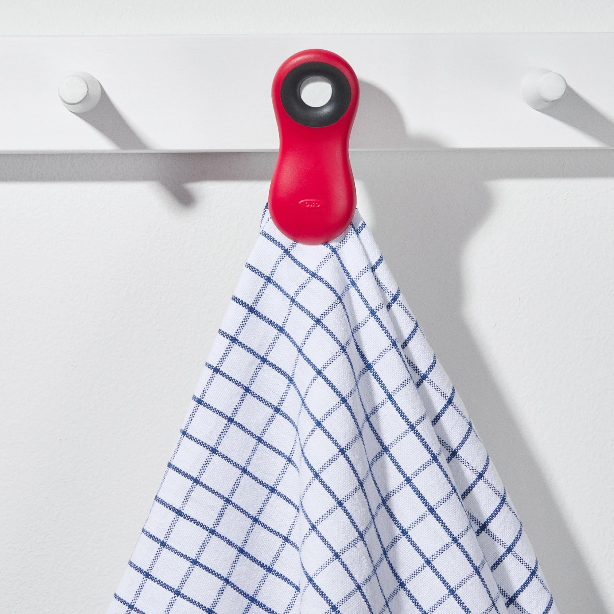 Die OXO Good Grips Mehrzweck-Clips sind ideal zum Verschliessen von Tüten und Organisieren. Robust, langlebig und in bunten Farben.