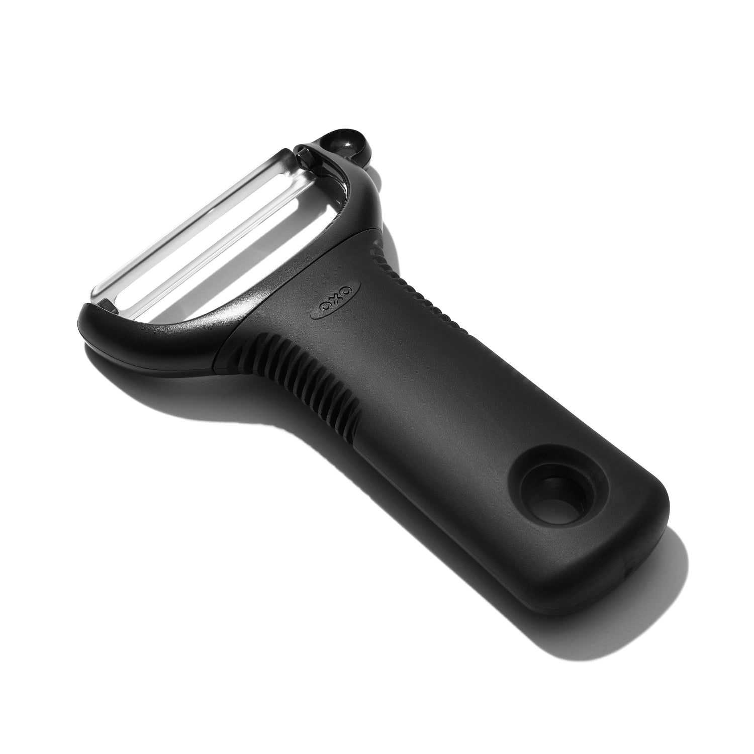 Effizienter Y-Schäler von OXO, 15.2 cm, perfekt für schnelles und einfaches Schälen von Obst und Gemüse dank seines komfortablen Griffs und scharfen Klingen.