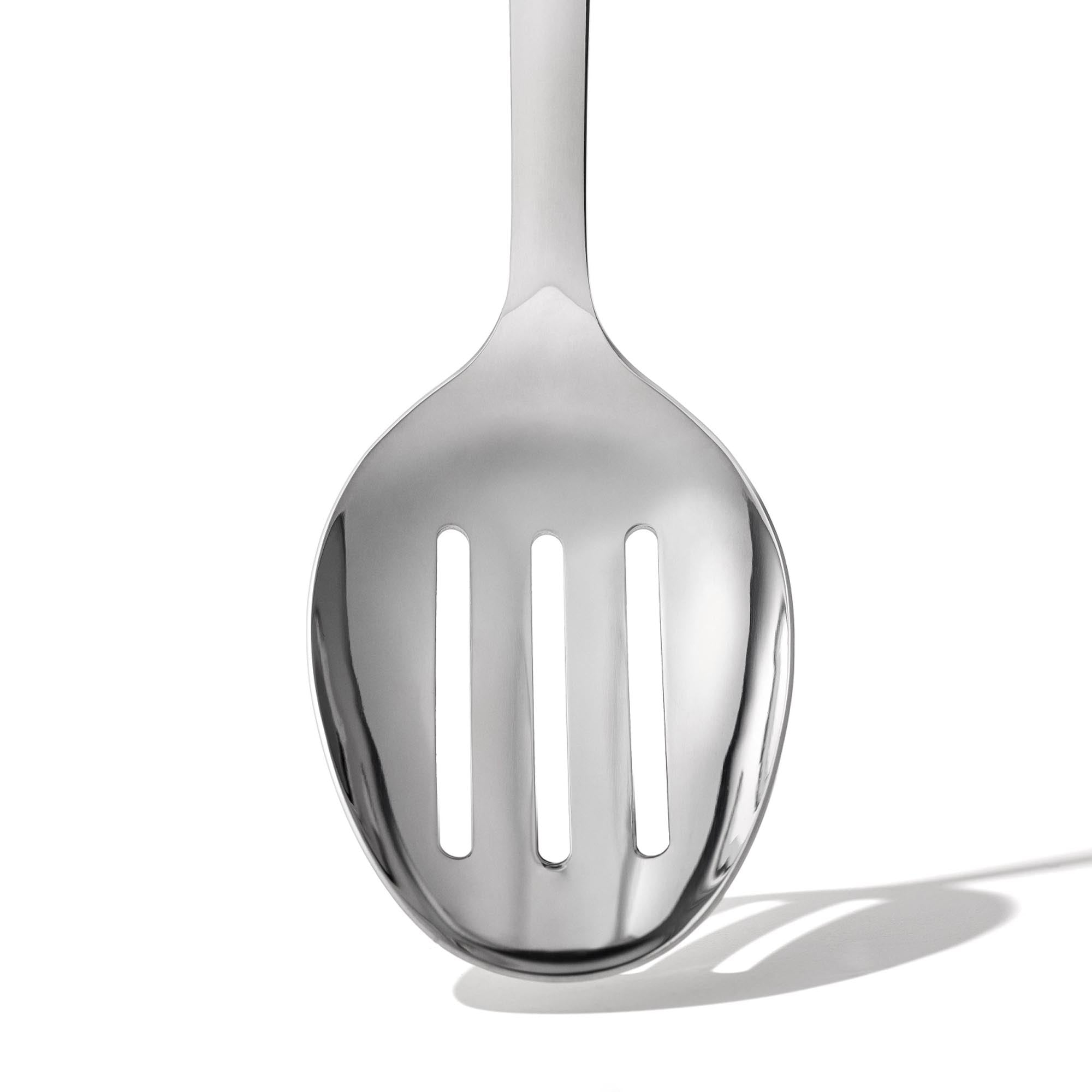 OXO GG STL Schlitzlöffel: Innovatives Design für müheloses Kochen.