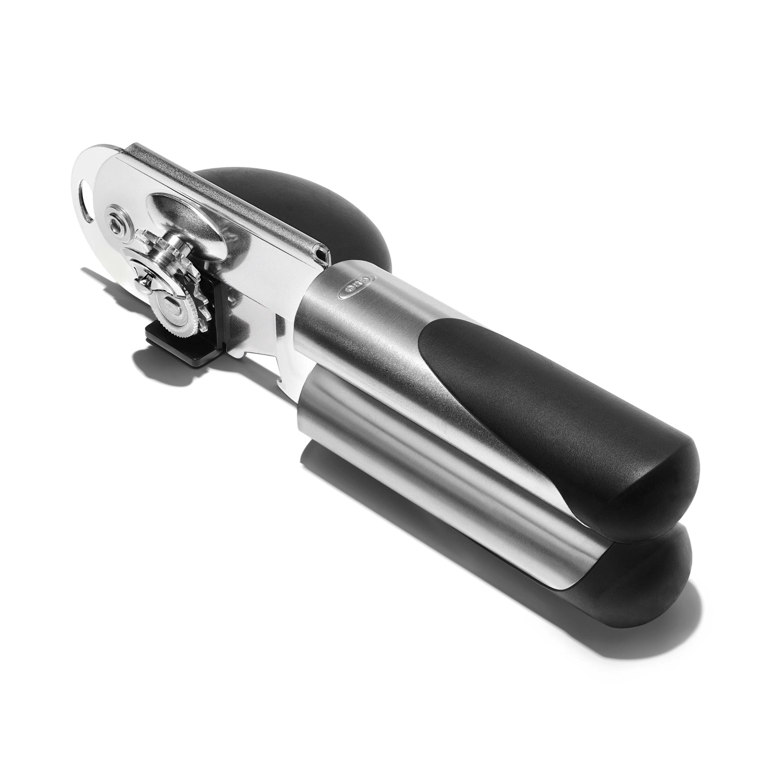 Praktischer OXO Good Grips Dosenöffner mit komfortablem Griff, ideal für einfaches und sicheres Öffnen von Dosen in der Küche.