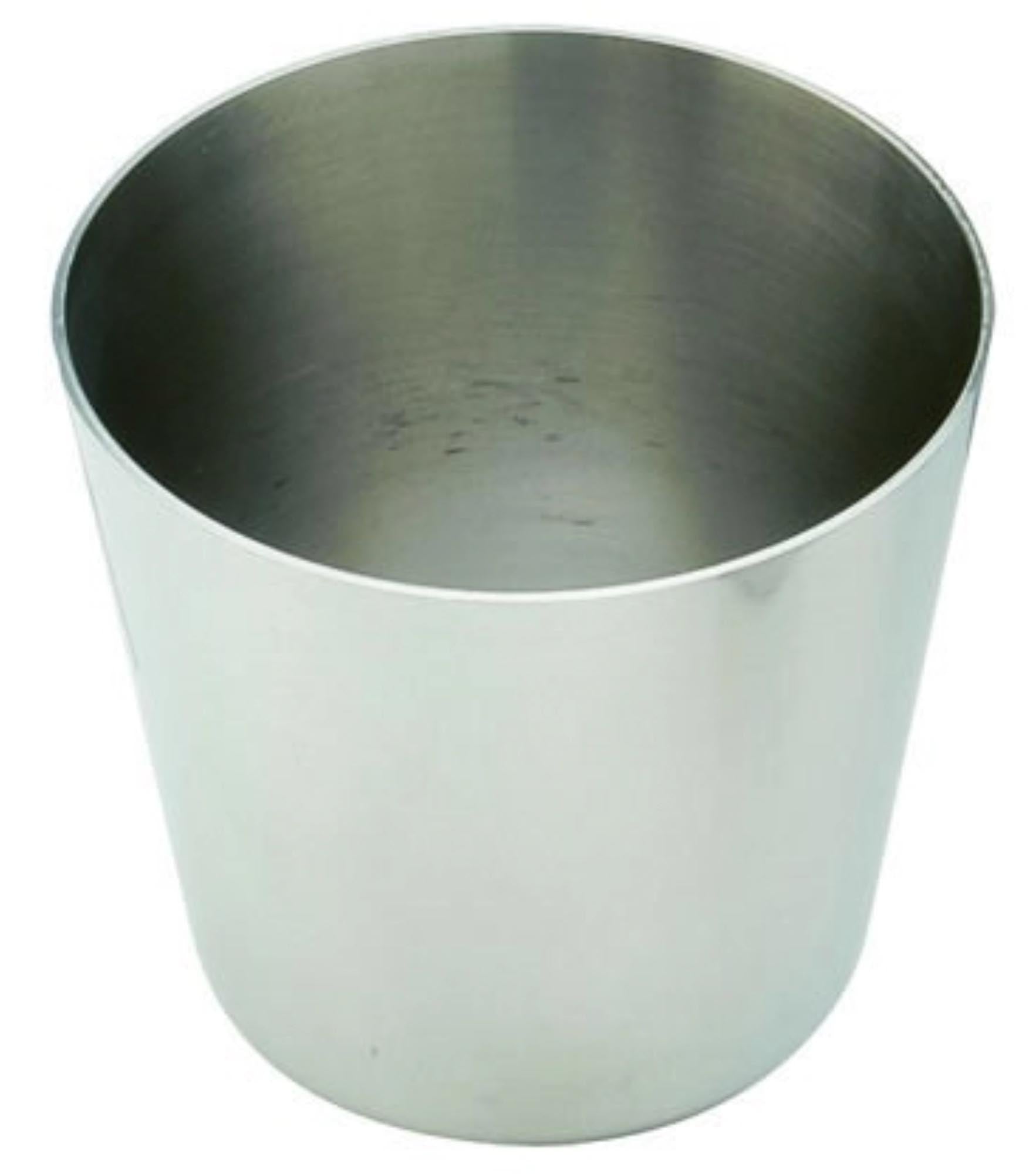 Die Piazza Dariolform 6x6cm aus Edelstahl bietet perfekte Backergebnisse, ist spülmaschinenfest und ideal für individuelle Portionen.