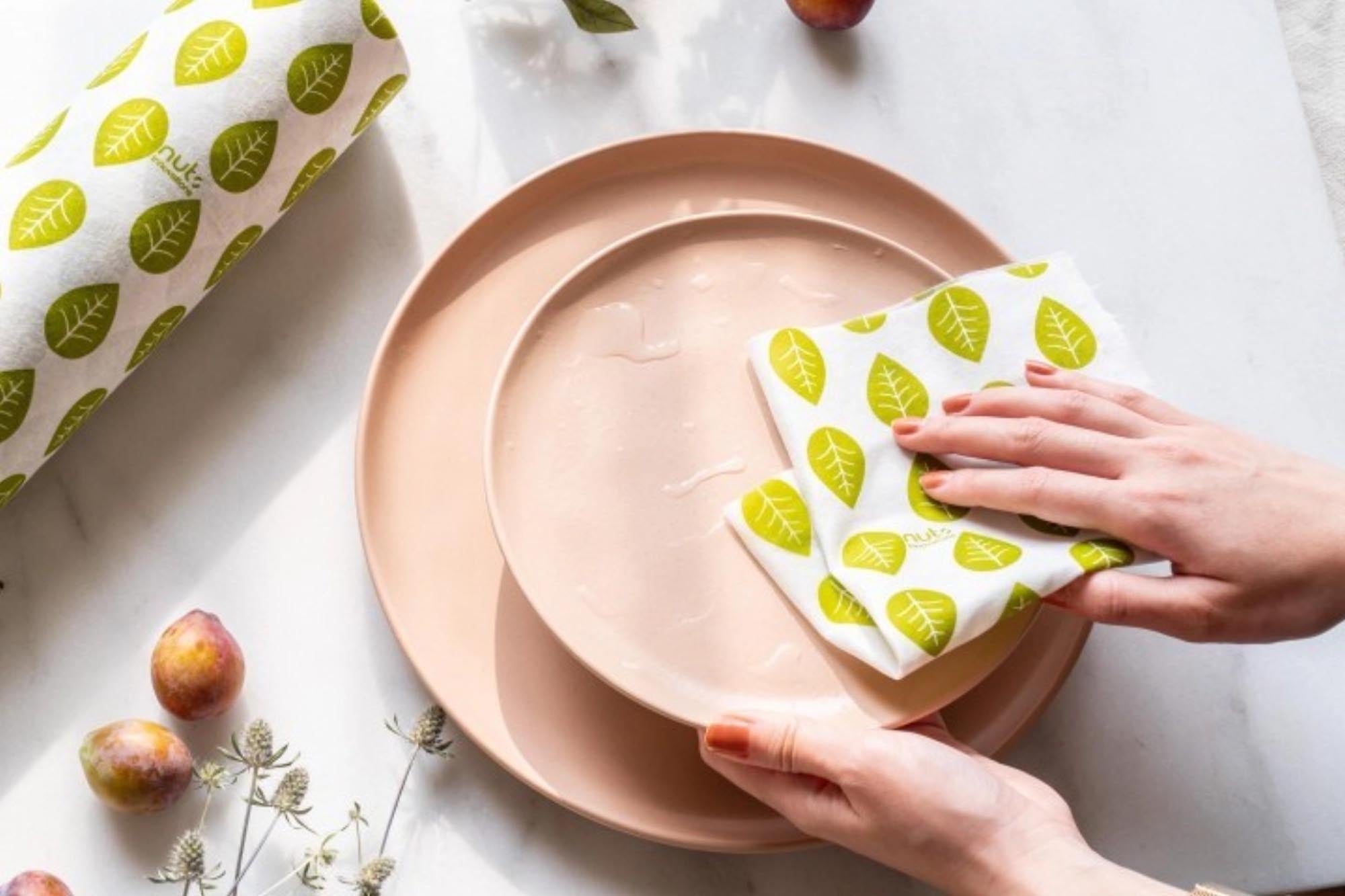 Entdecken Sie die wiederverwendbare Bambuspapiertuch-Rolle (25x27cm) von Nuts Innovations – ideal für nachhaltige Reinigung und vielseitige Einsatzmöglichkeiten.