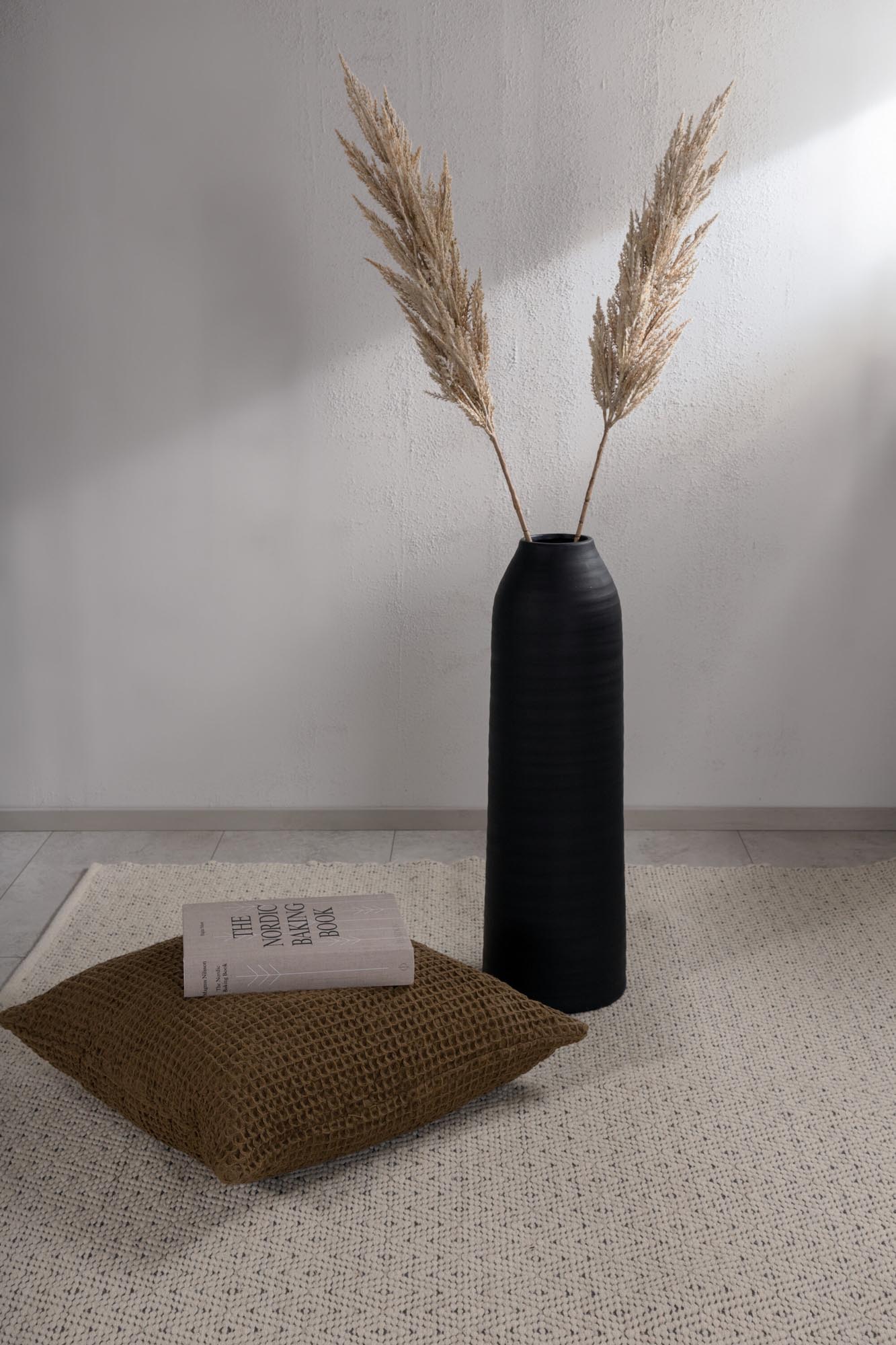 Julana Teppich in Beige präsentiert im Onlineshop von KAQTU Design AG. Teppich ist von Venture Home