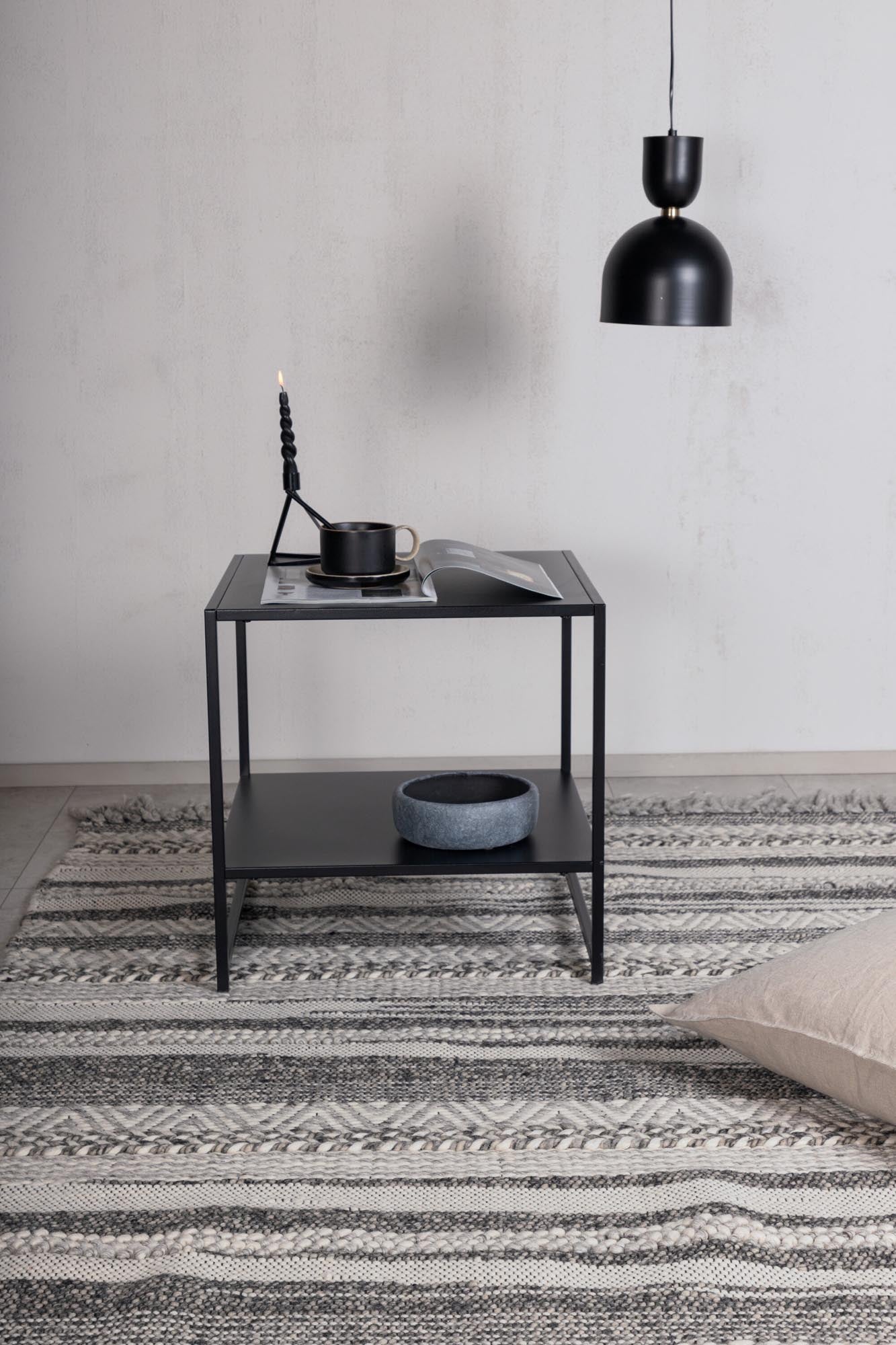 Alwar Teppich in Dunkelgrau präsentiert im Onlineshop von KAQTU Design AG. Teppich ist von Venture Home