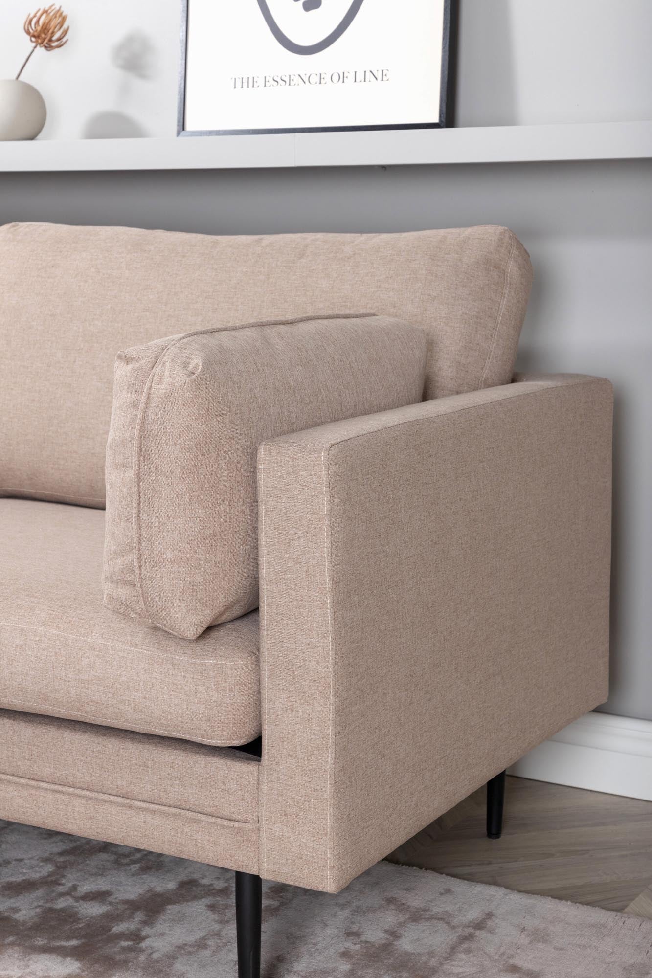 Boom Sofa in Braun/Schwarz präsentiert im Onlineshop von KAQTU Design AG. 3er Sofa ist von Venture Home