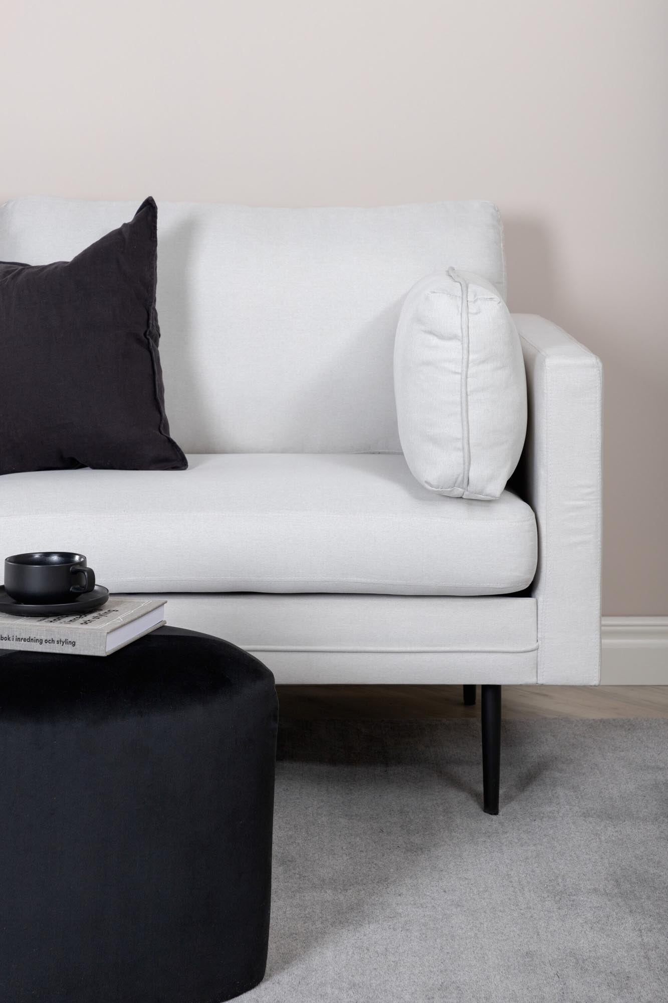 Boom Sofa in Beige/Schwarz präsentiert im Onlineshop von KAQTU Design AG. 3er Sofa ist von Venture Home