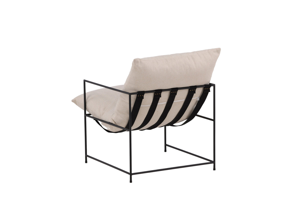 Sedalia Sessel in Weiss präsentiert im Onlineshop von KAQTU Design AG. Sessel mit Armlehnen ist von Venture Home