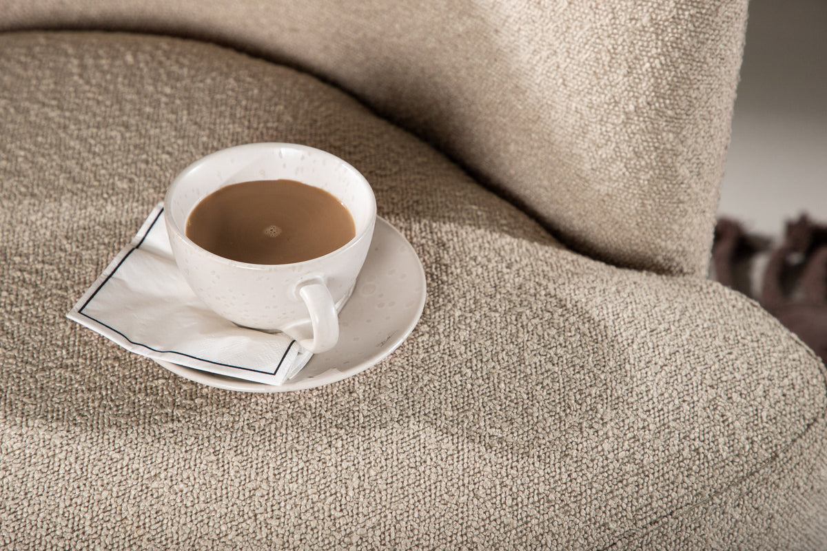 Lincoln Sessel in Beige präsentiert im Onlineshop von KAQTU Design AG. Sessel mit Armlehnen ist von Venture Home