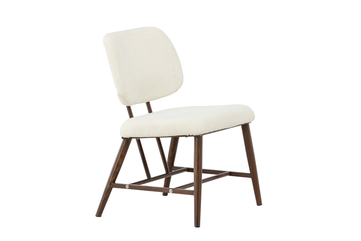 Midland Sessel in Weiss präsentiert im Onlineshop von KAQTU Design AG. Sessel ist von Venture Home