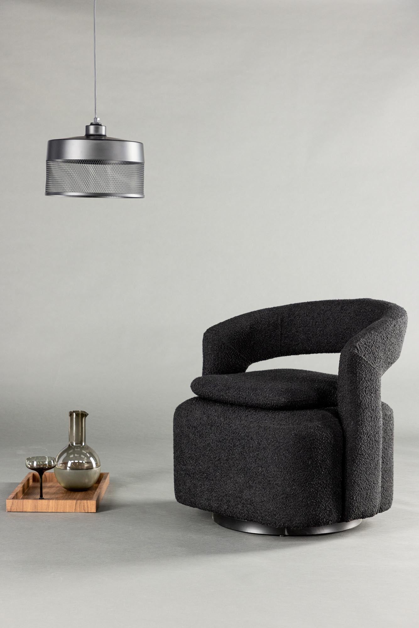 Entdecken Sie den Laurel Sessel von Venture Home: Eleganz, Komfort und hochwertige Materialien für Ihr Zuhause.