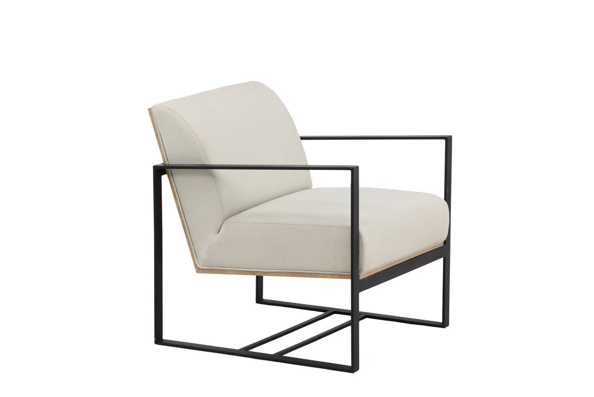 Kansas Sessel in Cremefarben präsentiert im Onlineshop von KAQTU Design AG. Sessel mit Armlehnen ist von Venture Home