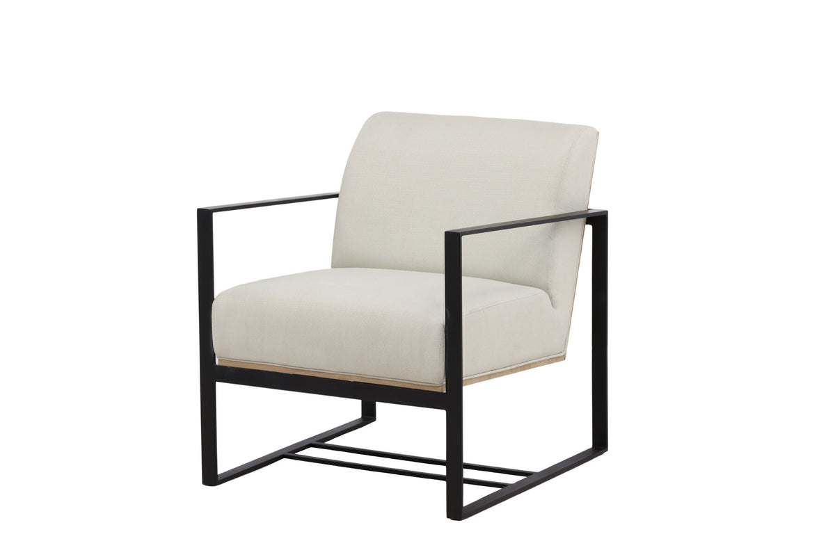 Kansas Sessel in Cremefarben präsentiert im Onlineshop von KAQTU Design AG. Sessel mit Armlehnen ist von Venture Home