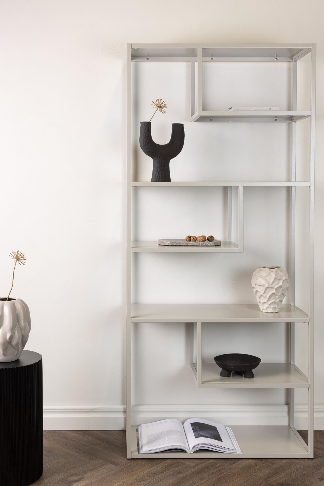 Staal Bücherregal: Stilvolle Aufbewahrung für zeitgenössische Räume.