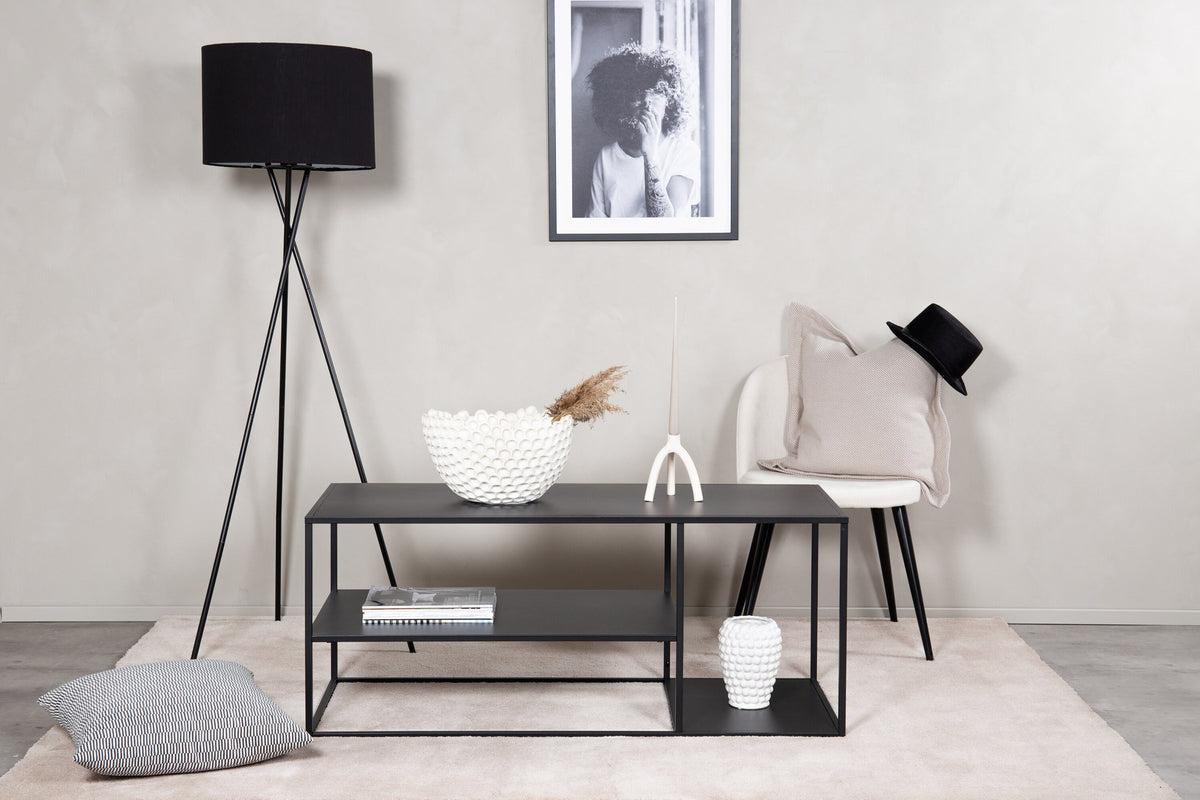 Staal Coffee Tisch in Schwarz präsentiert im Onlineshop von KAQTU Design AG. Beistelltisch ist von Venture Home
