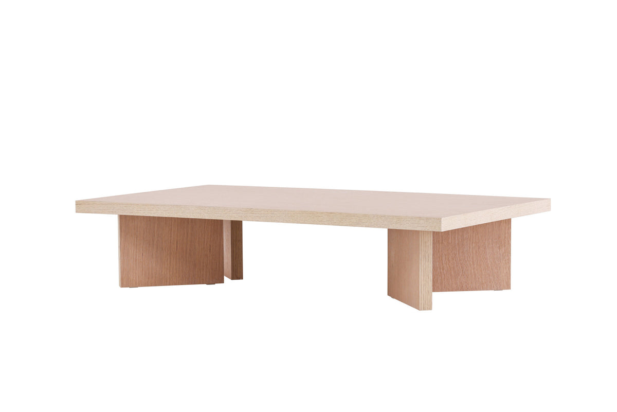 Bassholmen Coffee Tisch in Tünchen präsentiert im Onlineshop von KAQTU Design AG. Beistelltisch ist von Vind