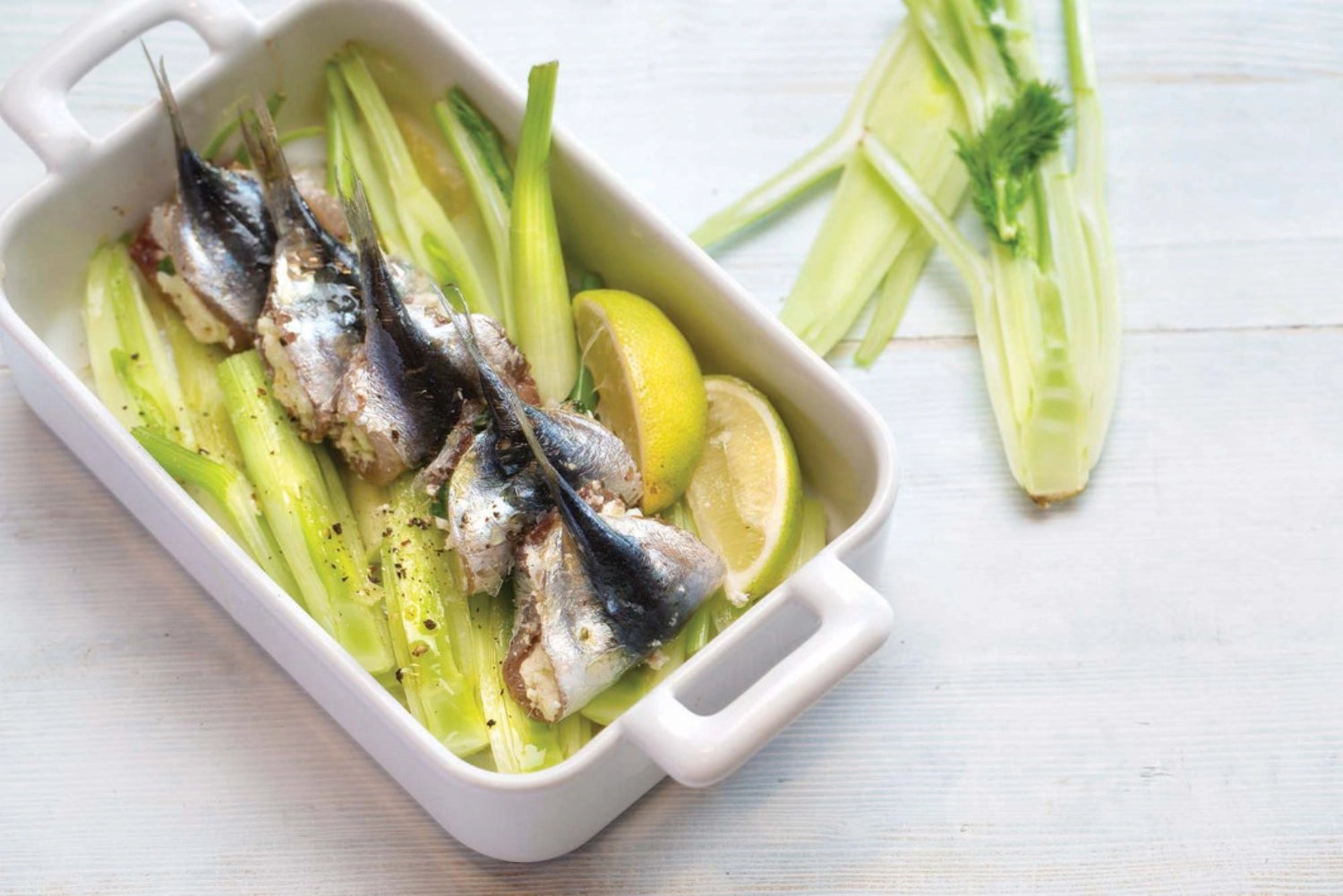 Forme au détail rectangulaire, 16 cm, blanc