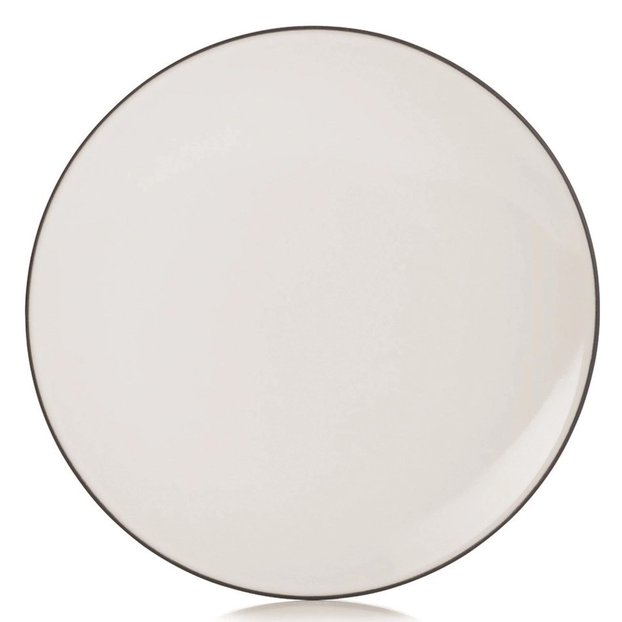 Der Equinoxe Dessertteller von Revol, Ø 21,5 cm, aus hochwertigem Porzellan, ideal für Desserts und Snacks. Pflegeleicht und elegant.