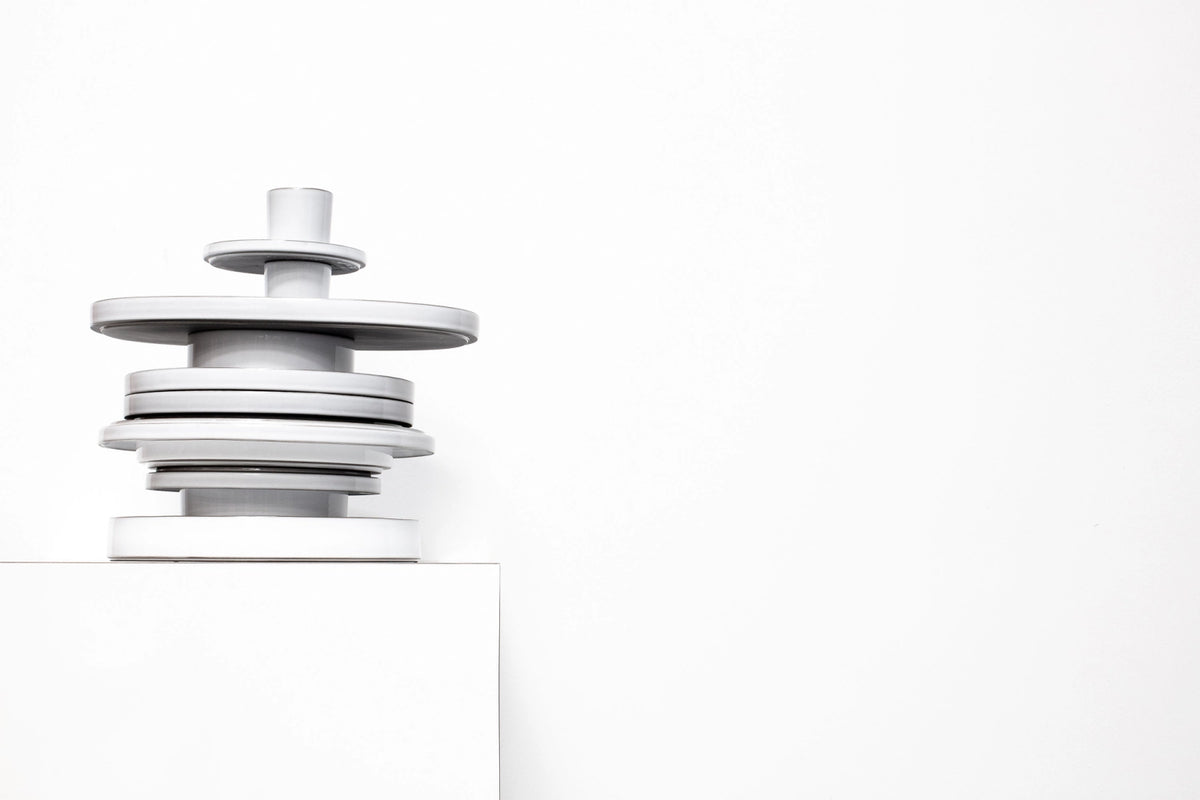 Caractère Speiseteller, Ø28cm, weiss in Weiss präsentiert im Onlineshop von KAQTU Design AG. Teller ist von Revol