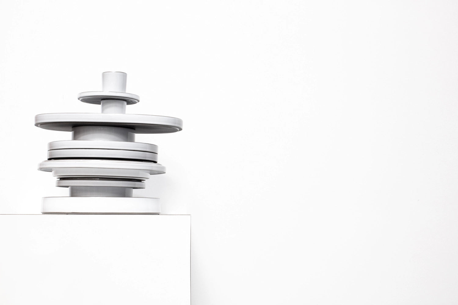 Entdecken Sie den Caractère Gourmetteller von Revol, Ø23cm, in warmem Muskatnuss-Design. Perfekt für jede Gelegenheit und pflegeleicht.