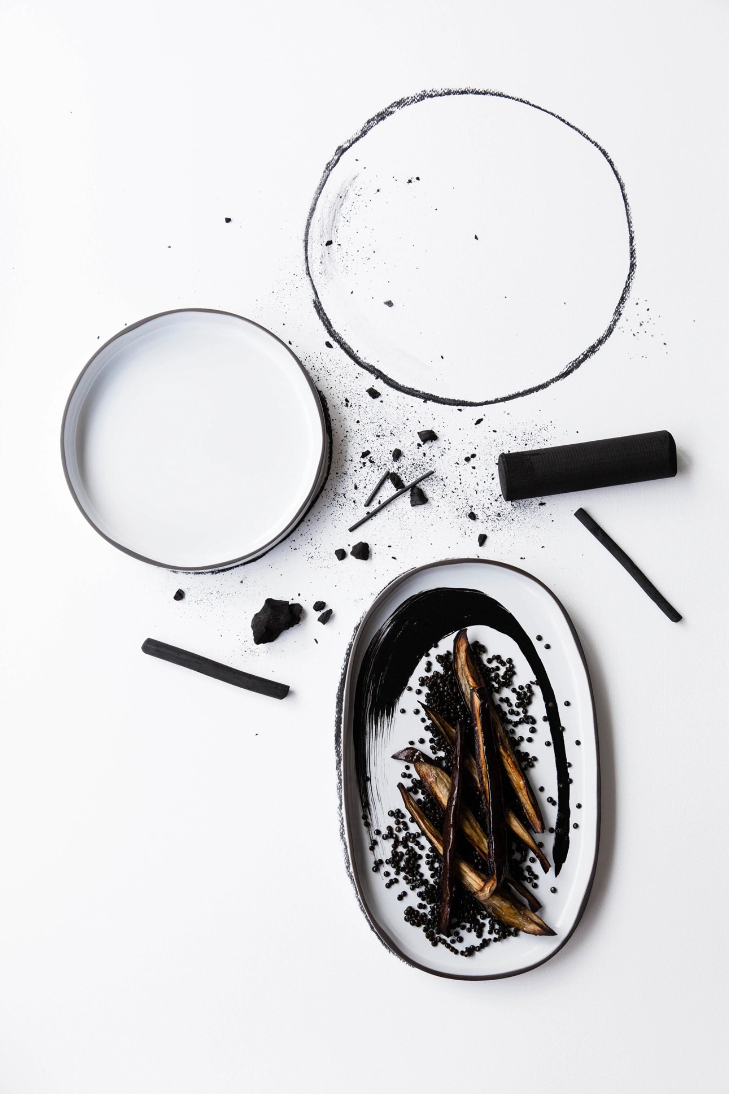 Elegante Caractère Untertasse von Revol in sanftem Kurkuma. Perfekt für jeden Anlass, robust und leicht zu reinigen – ein Highlight für Ihre Kaffeetafel.