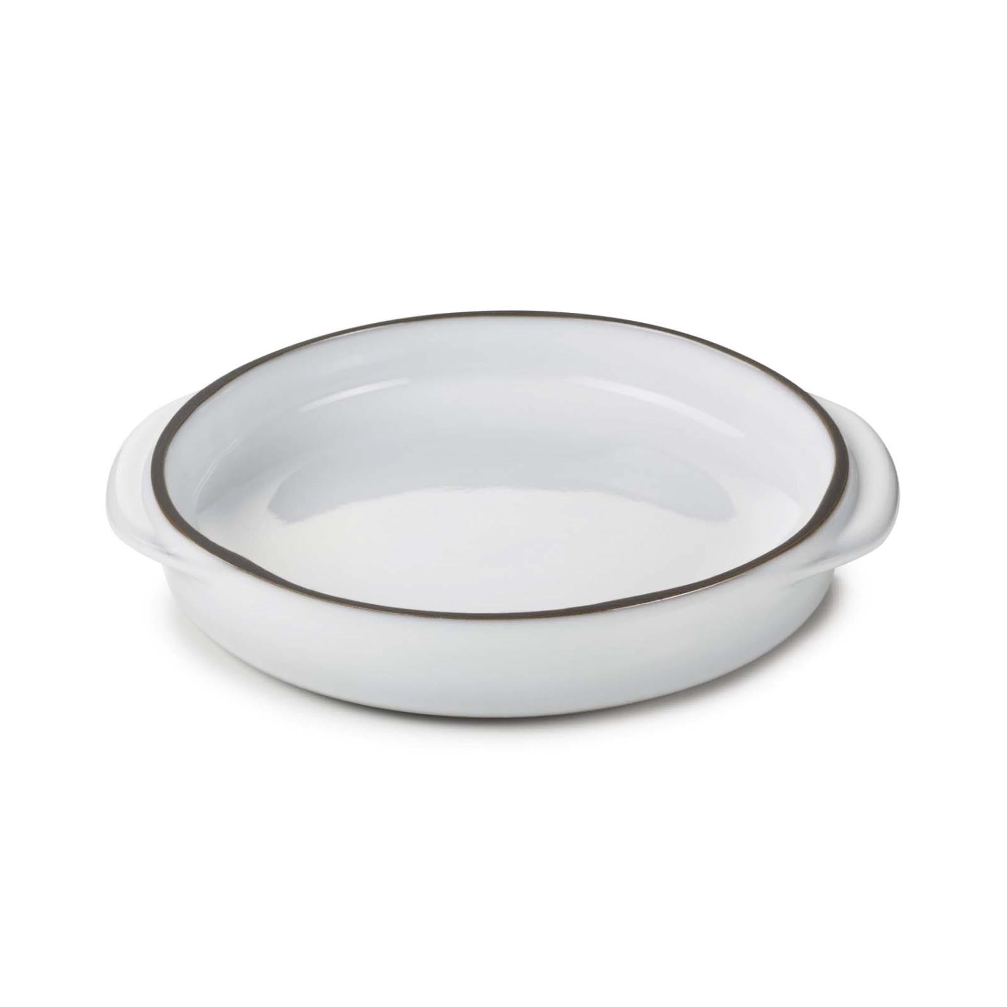 Elegante, weisse Caractere Schälchen von Revol, 14cm, aus langlebigem Porzellan, ideal für Snacks und Desserts.