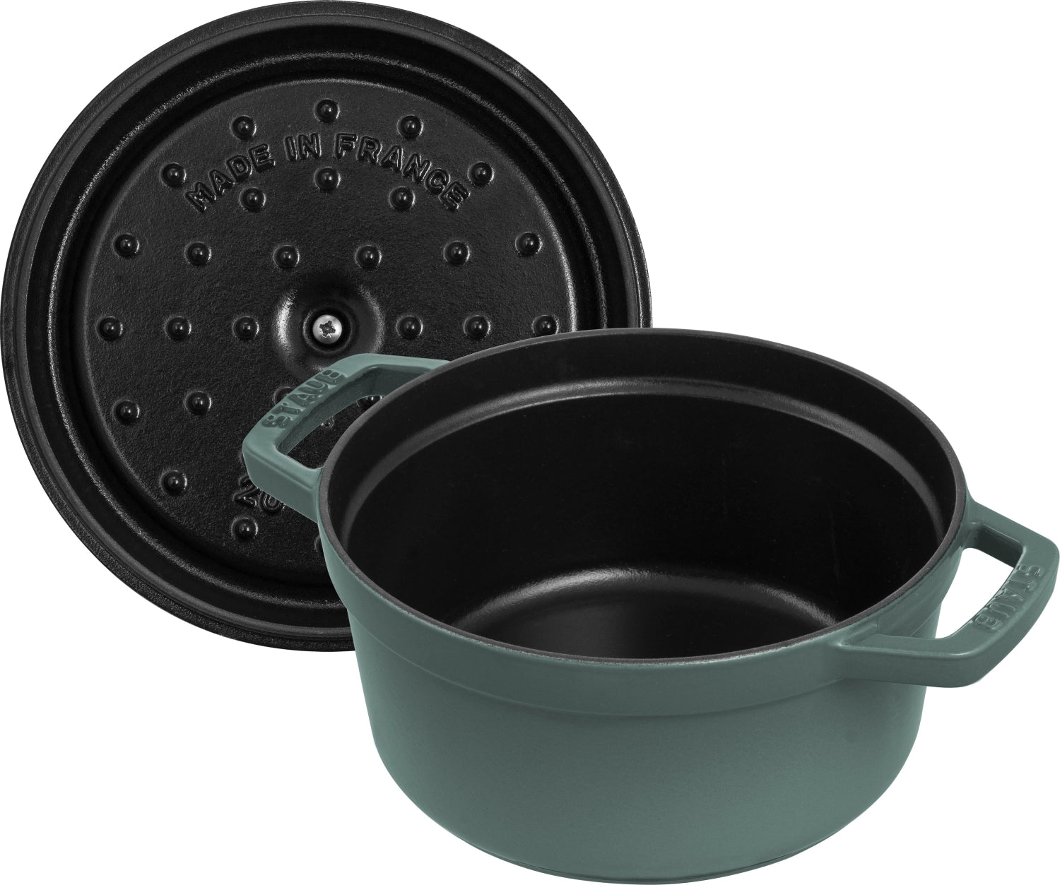 Die Staub Cocotte rund 2.2l vereint stilvolles Design und Funktionalität. Ideal für schmackhafte Gerichte, langlebig und pflegeleicht.
