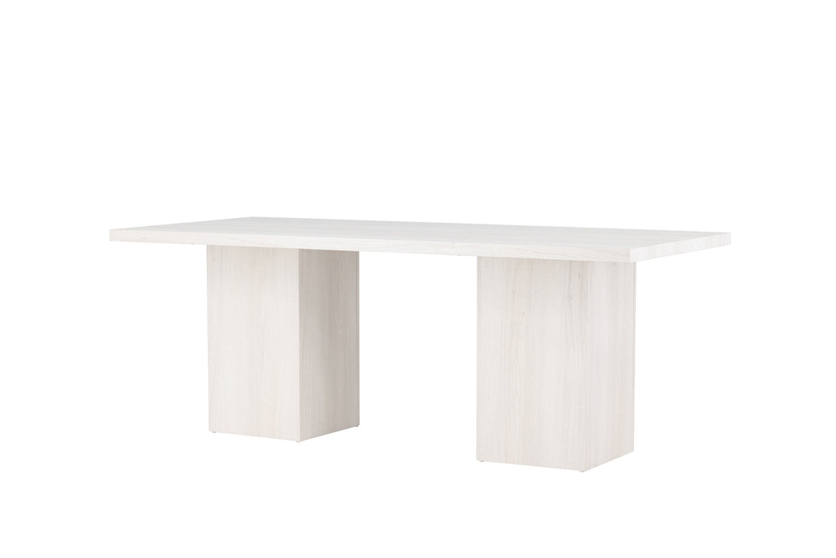 Olga Esstisch in Weiss präsentiert im Onlineshop von KAQTU Design AG. Esstisch ist von Venture Home
