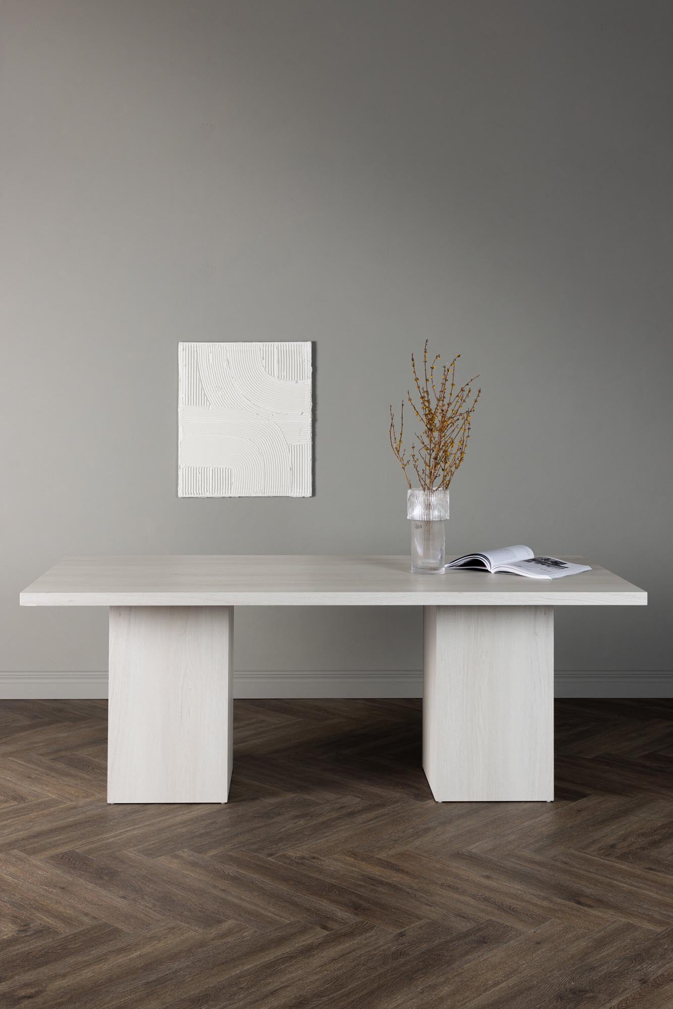 Eleganter Olga Esstisch von Venture Home: Skandinavisches Design, 200x90 cm, MDF, weiss, stabil, ideal für gesellige Anlässe.