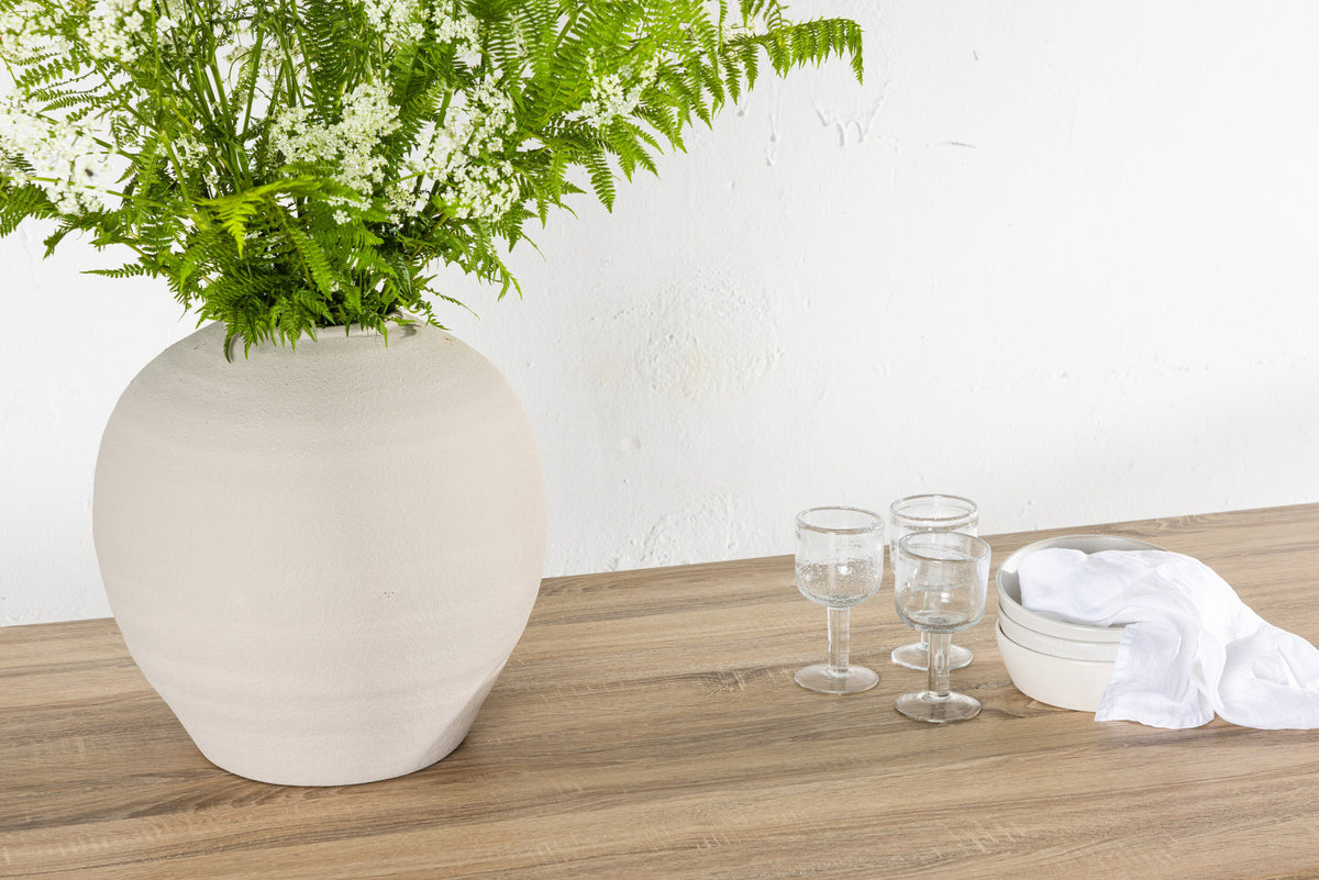 Damon Esstisch in Tünchen präsentiert im Onlineshop von KAQTU Design AG. Esstisch ist von Venture Home