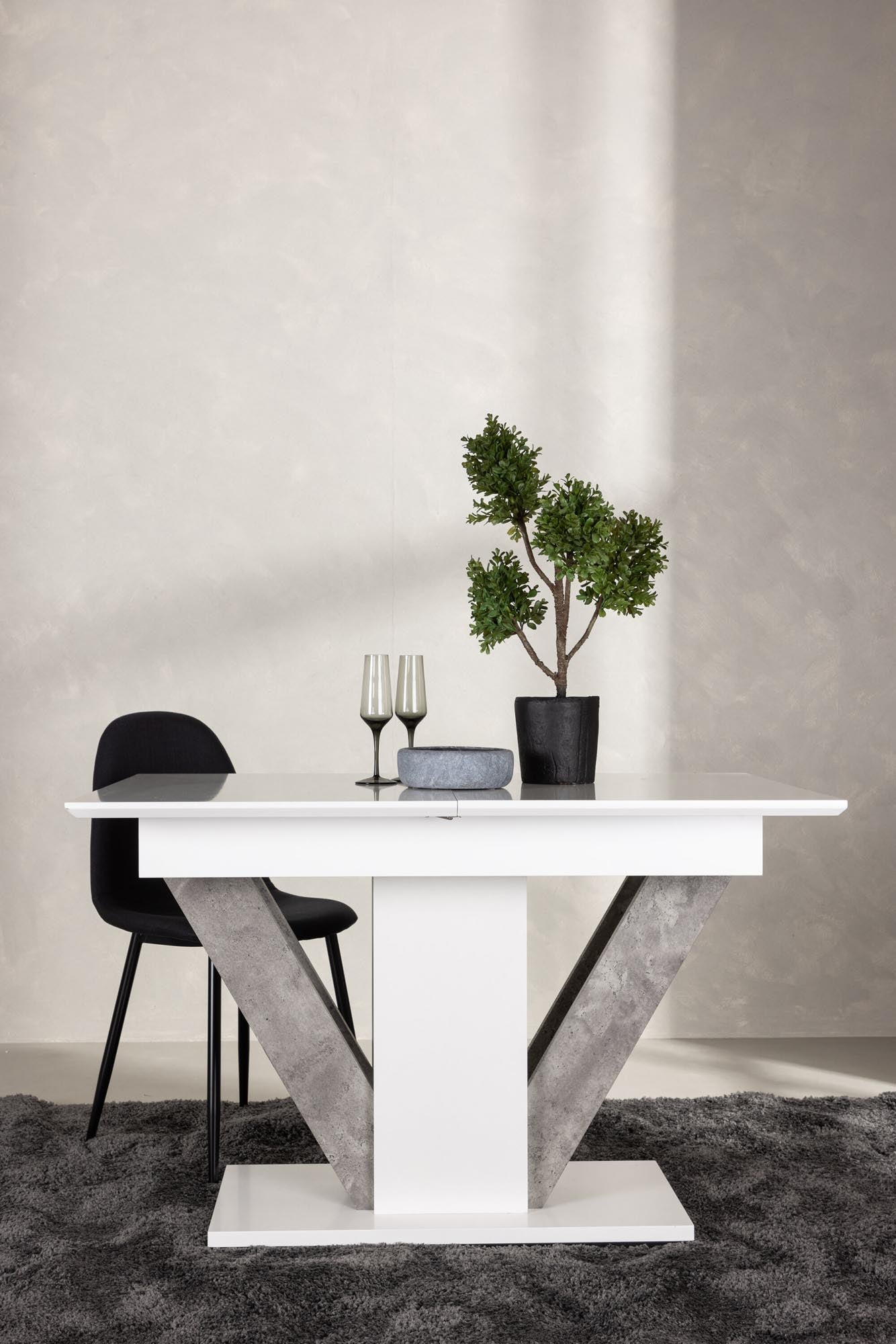 Stylischer Disa Esstisch von Venture Home: Ausziehbar, langlebig aus MDF, perfekt für Familienfeiern und gemütliche Abende. Pflegeleicht und modern.