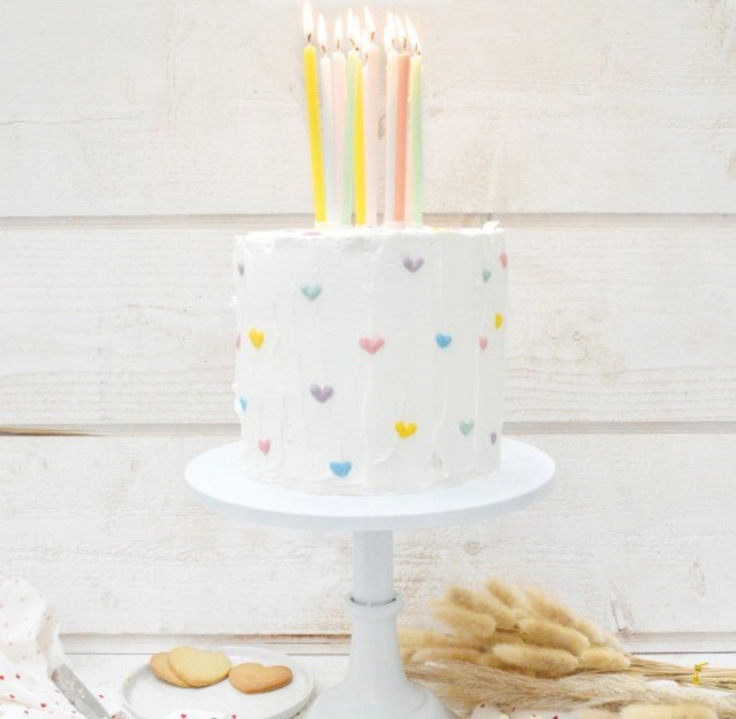 12 bougies se déroulent de long