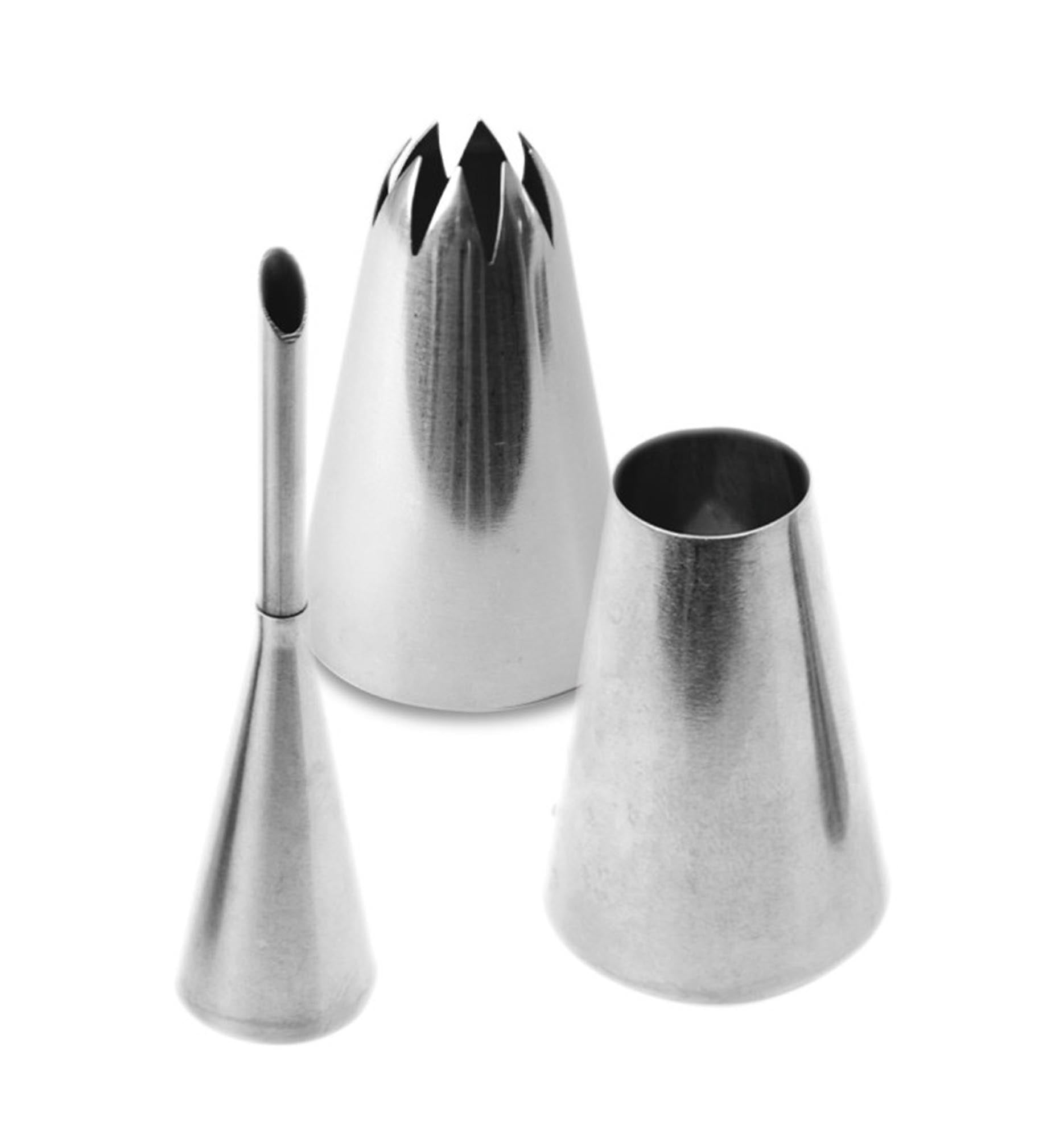 Verleihen Sie Ihren Éclairs mit dem 3er Set Edelstahltüllen von Scrap Cooking eine professionelle Note. Robuste, spülmaschinenfeste Tüllen für kreative Backprojekte!