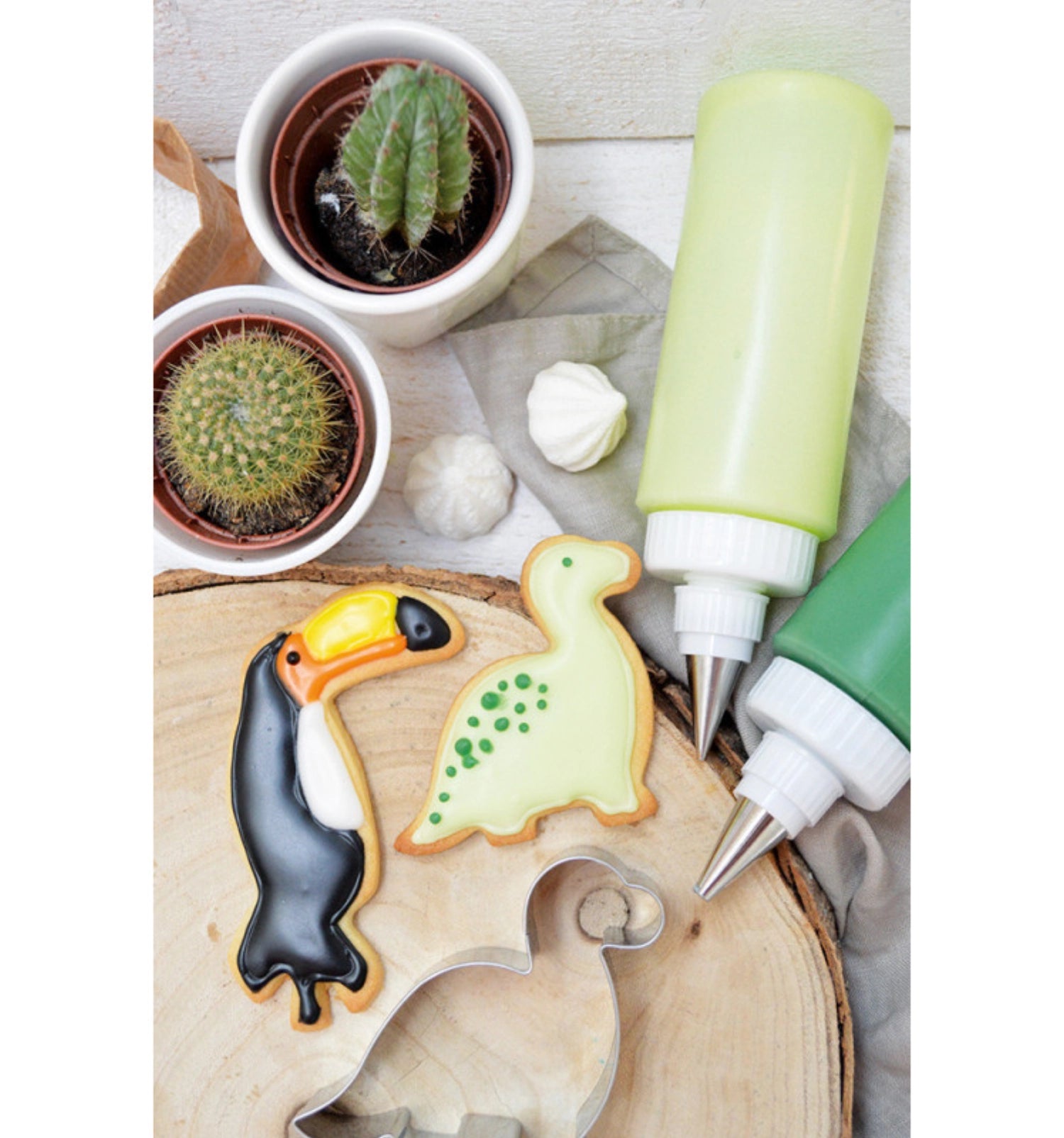 Entdecken Sie das 16-tlg. Set Ausstecher Wildtiere von Scrap Cooking! Perfekt für kreative Backprojekte und tierische Leckereien.