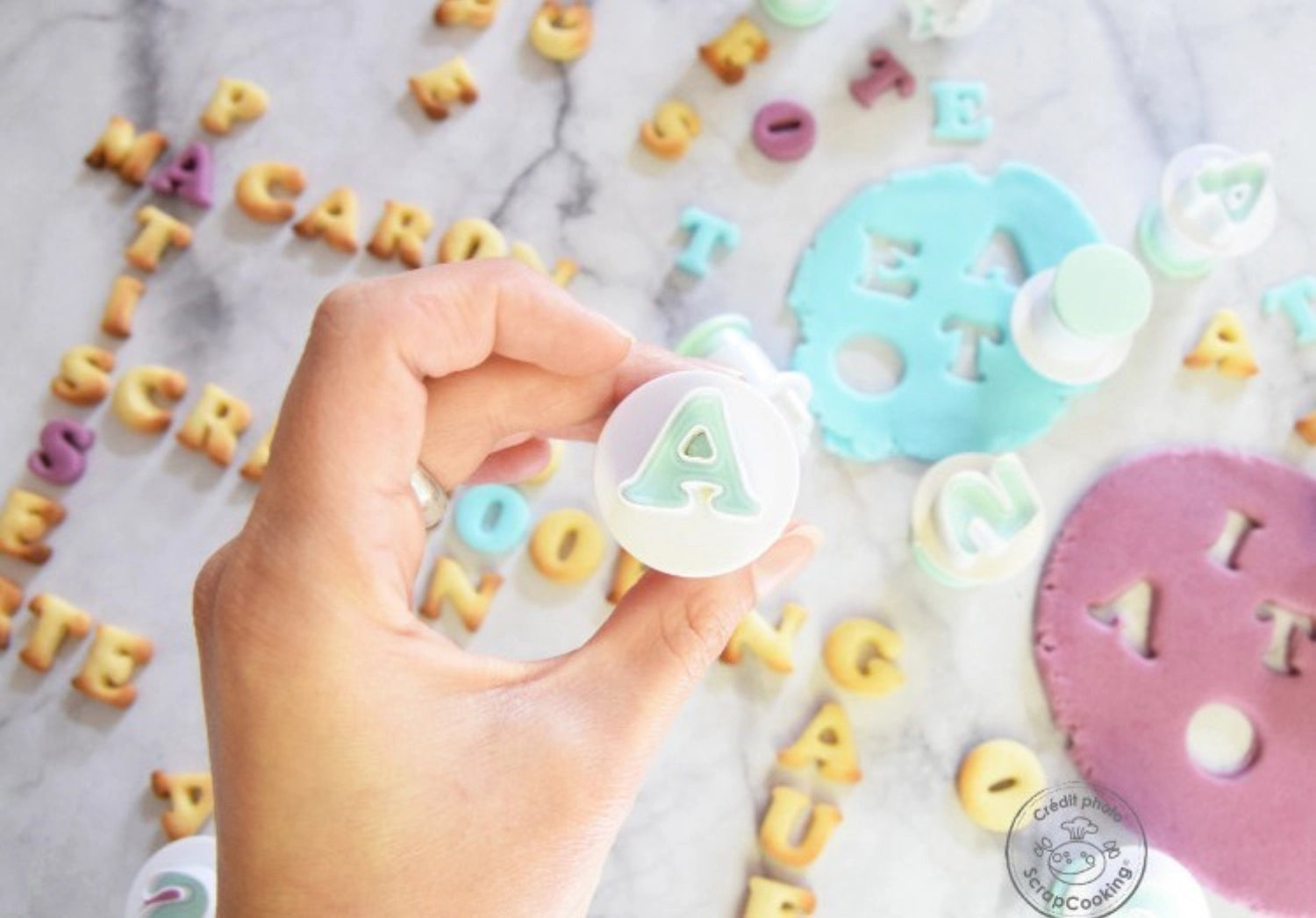 Set di francobolli da 36 pezzischneider Lettere e numeri