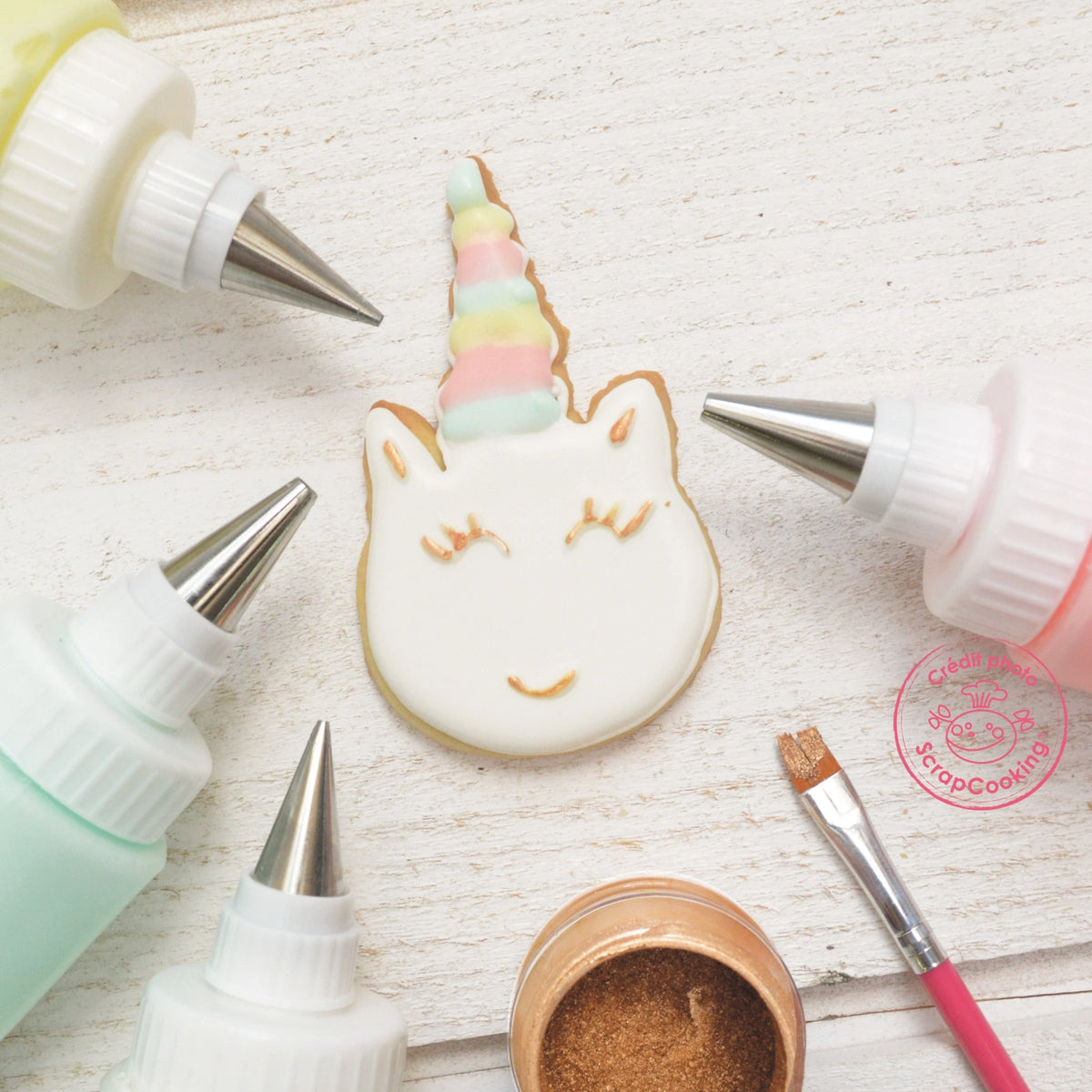 Ausstechplatte Einhorn in Pink präsentiert im Onlineshop von KAQTU Design AG. Ausstecher ist von Scrap Cooking