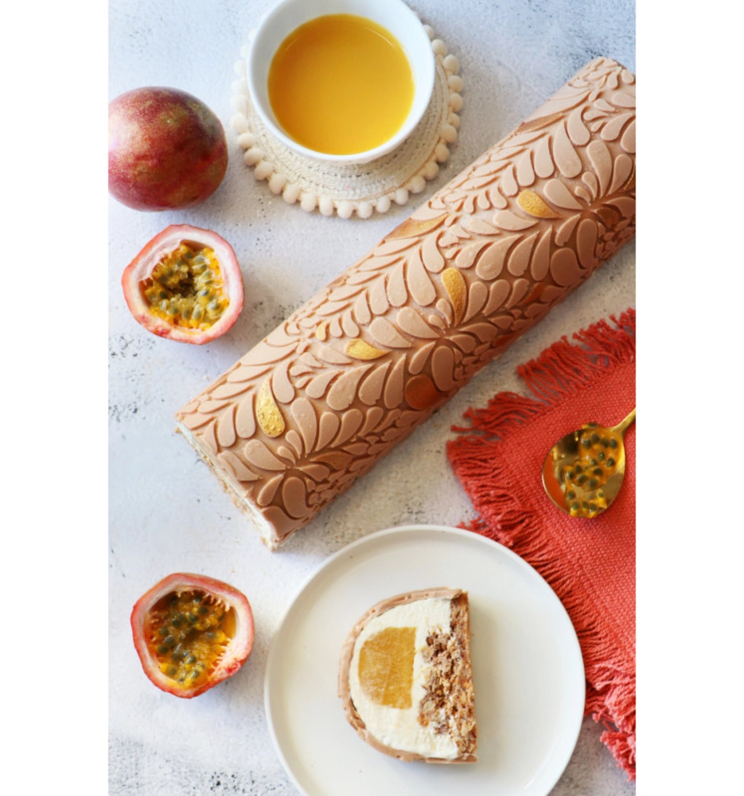 Entdecken Sie die Scrap Cooking Ondine 3D Silikonbackmatte (28,3x18cm) – ideal für kreative Backprojekte! Hochwertig, flexibel und spülmaschinenfest.