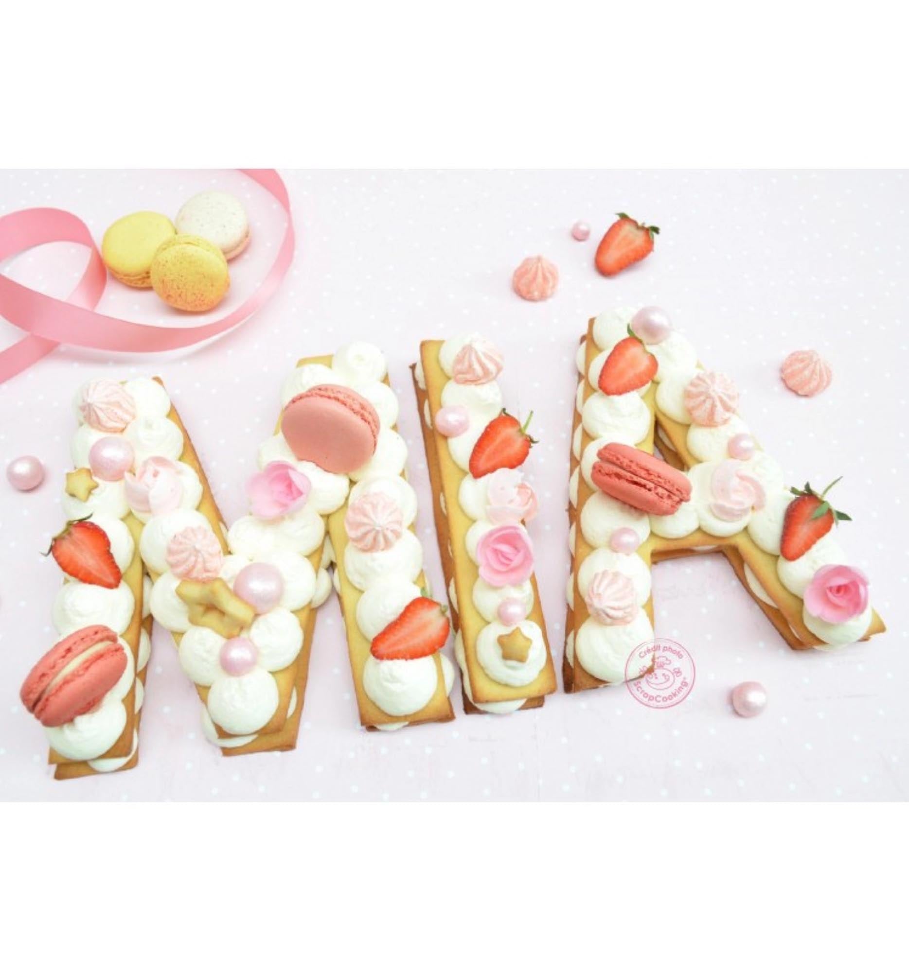 Kreative Tortendeko: 26 langlebige Buchstabenschablonen von Scrap Cooking.